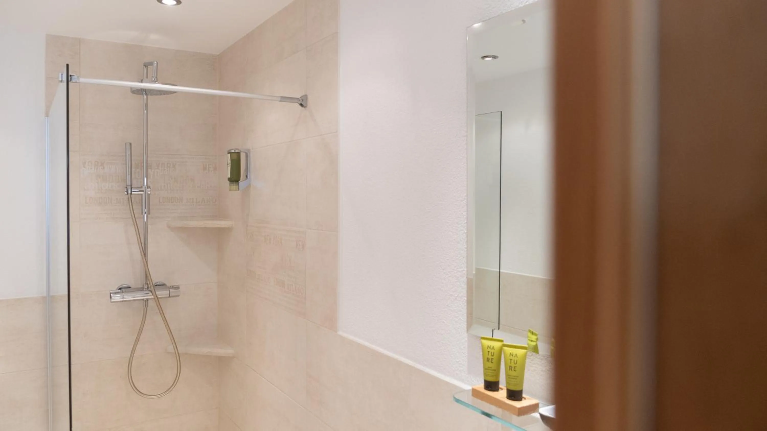 Bathroom in Hotel Stern