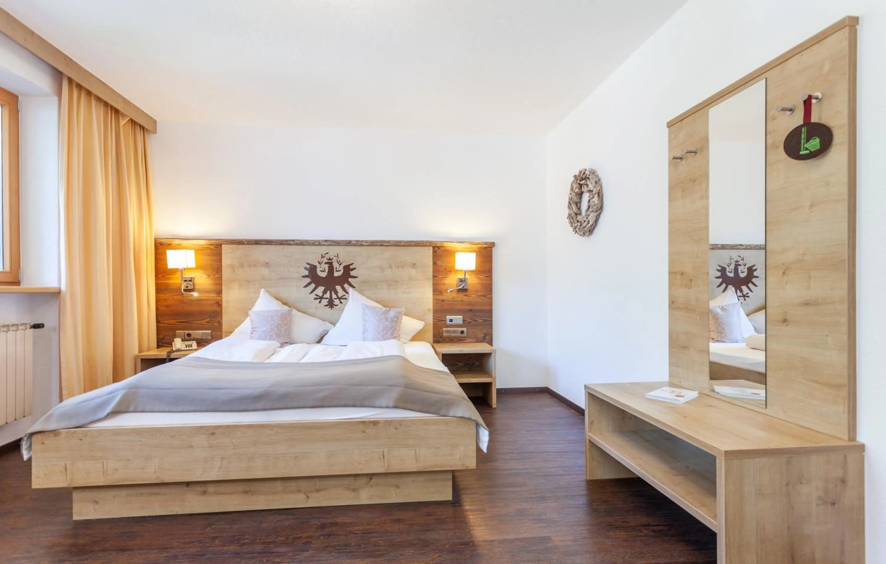 Bedroom, Bed in Hotel Stern