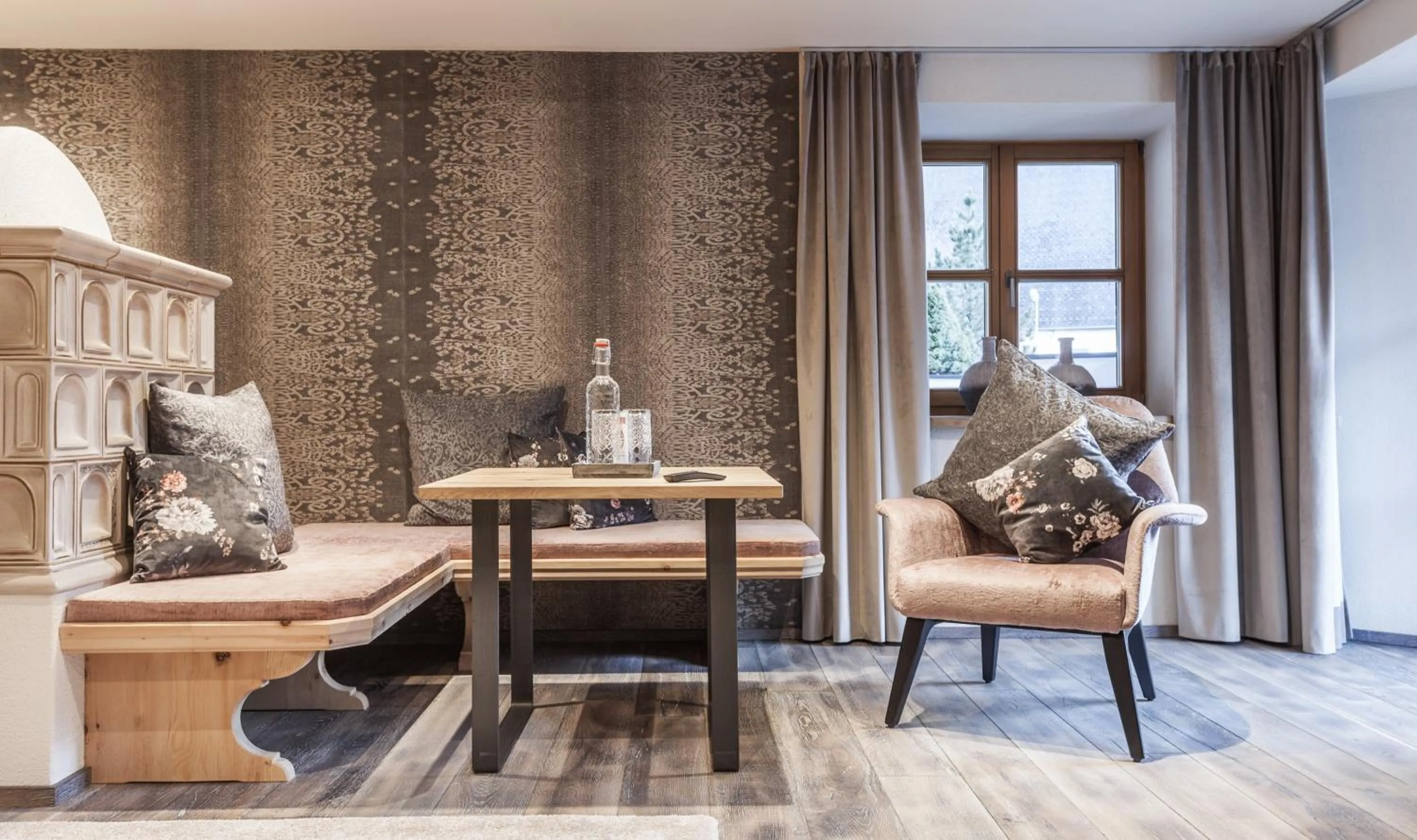 Seating area in Hotel Stern