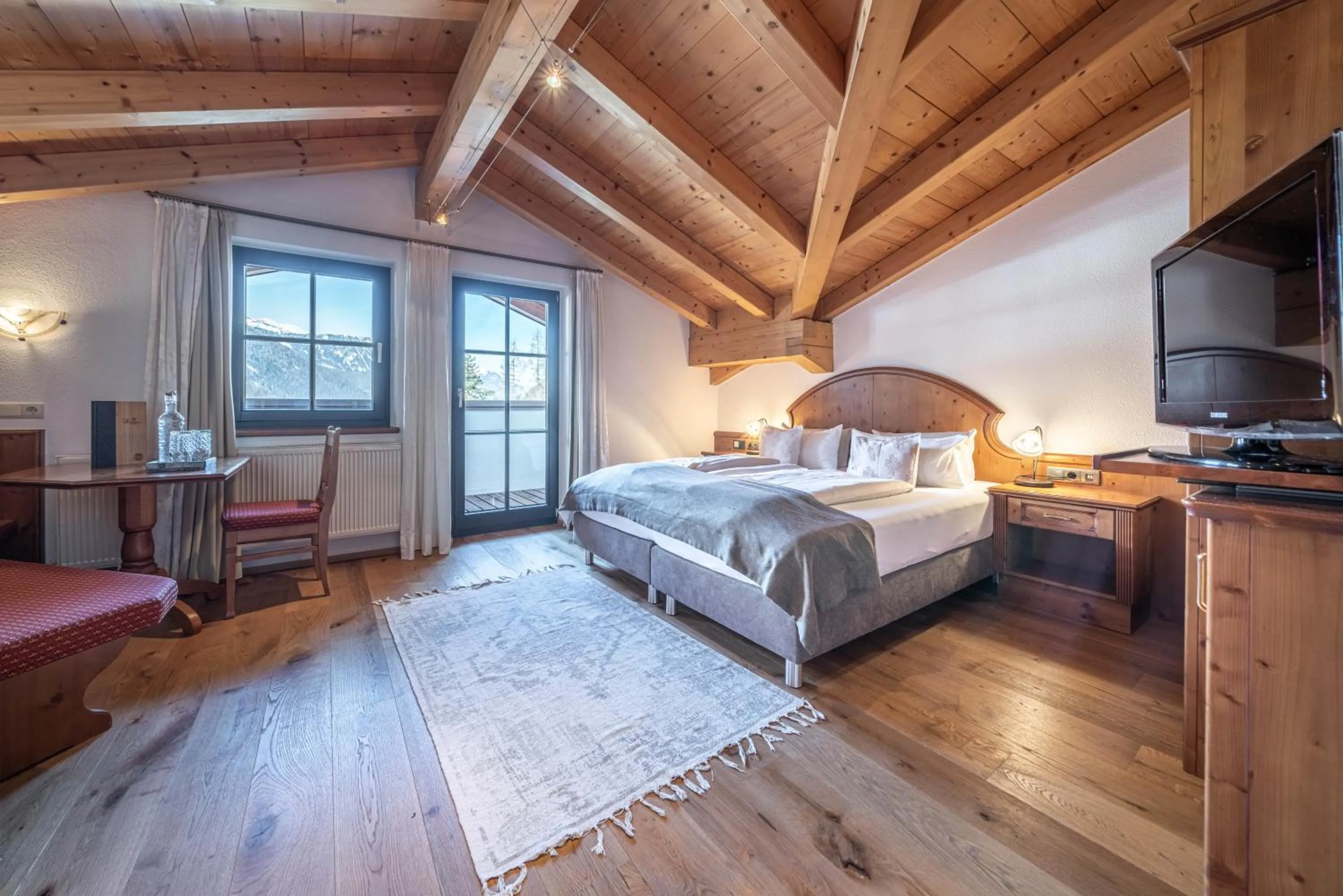 Bedroom, Bed in Hotel Stern