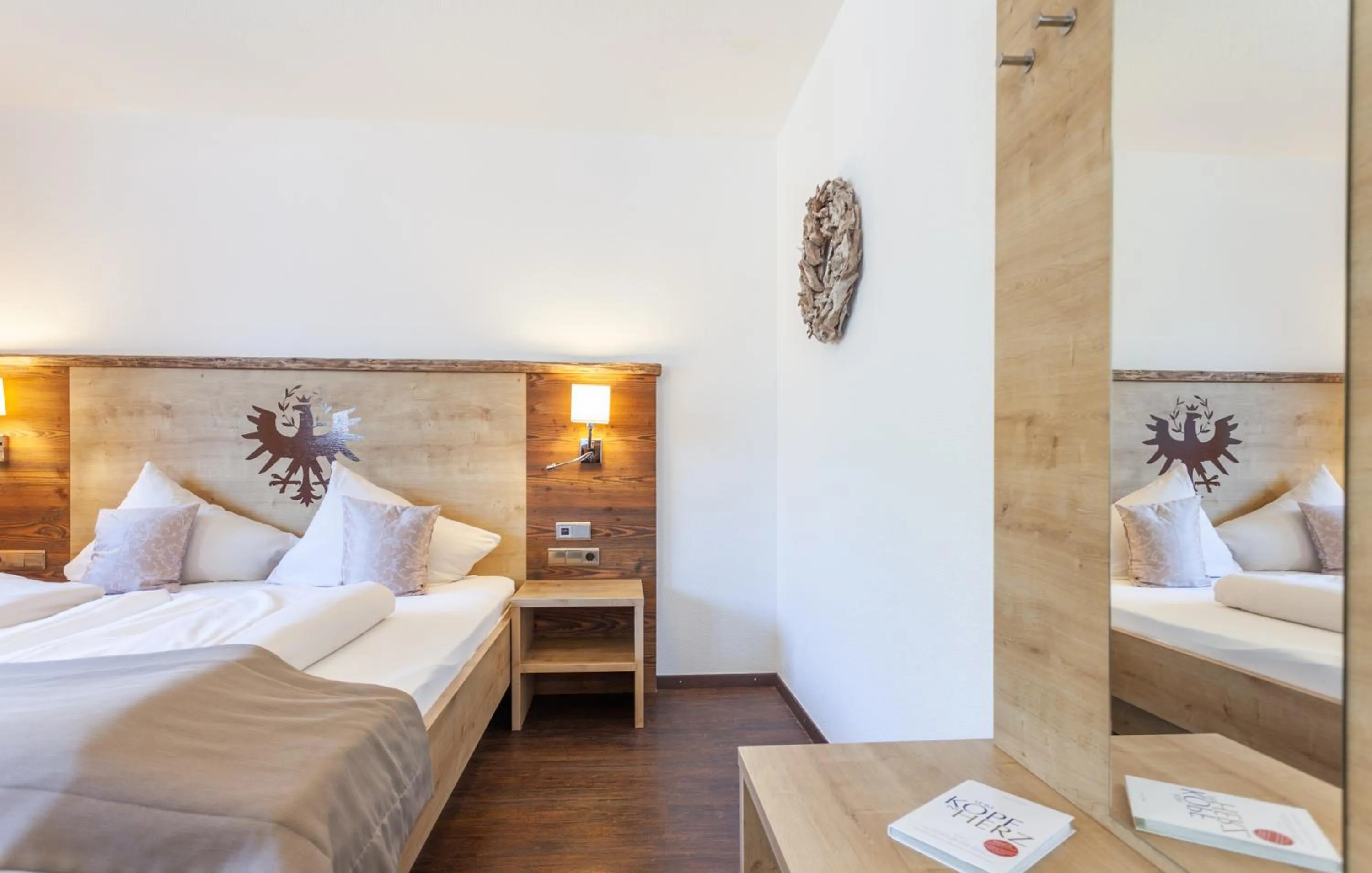 Bedroom, Bed in Hotel Stern