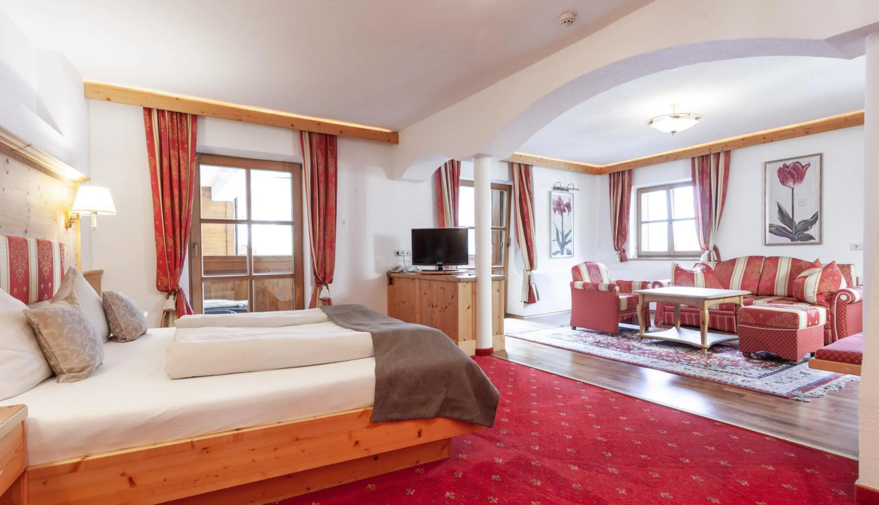 Photo of the whole room, Bed in Hotel Stern