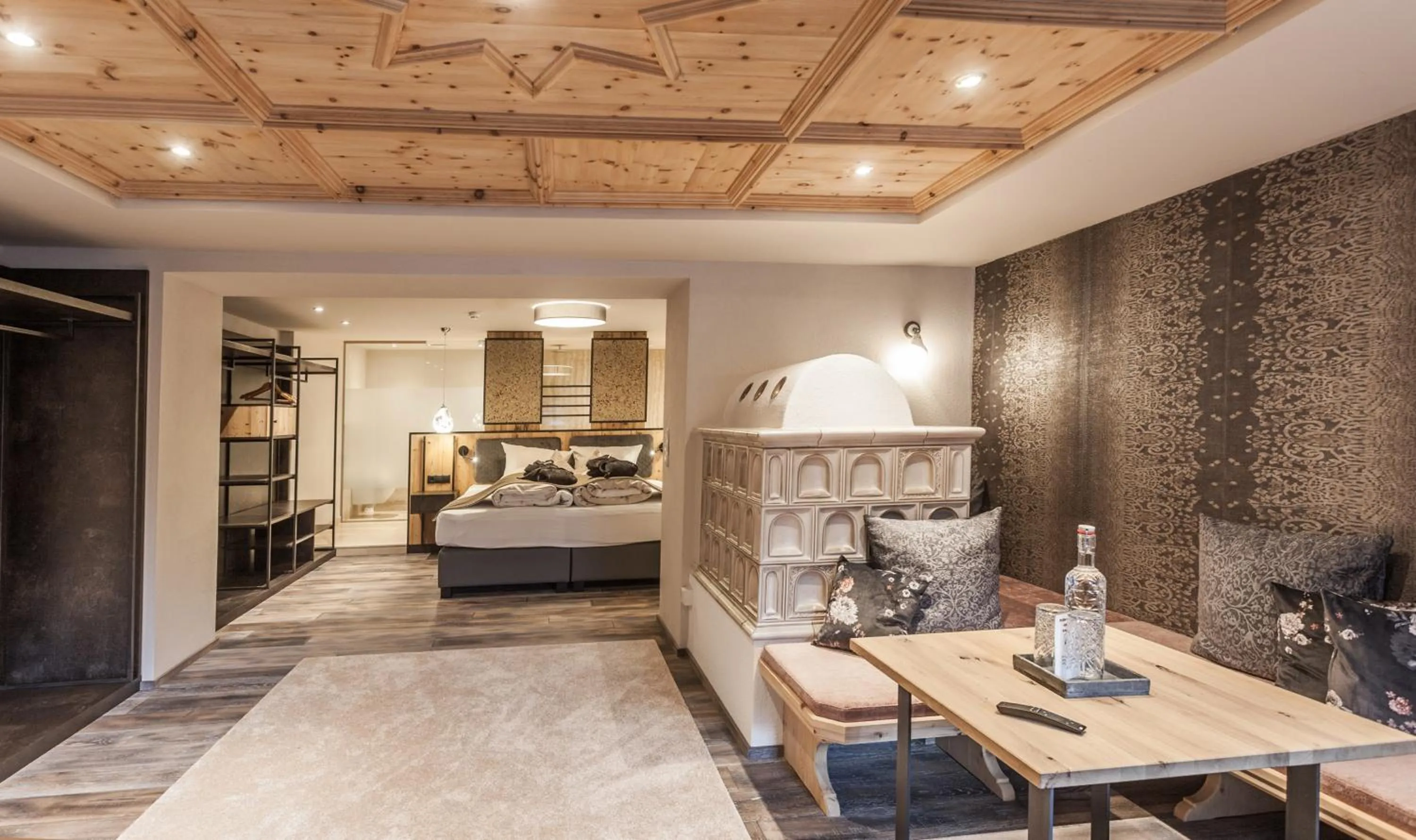 Photo of the whole room, Bed in Hotel Stern