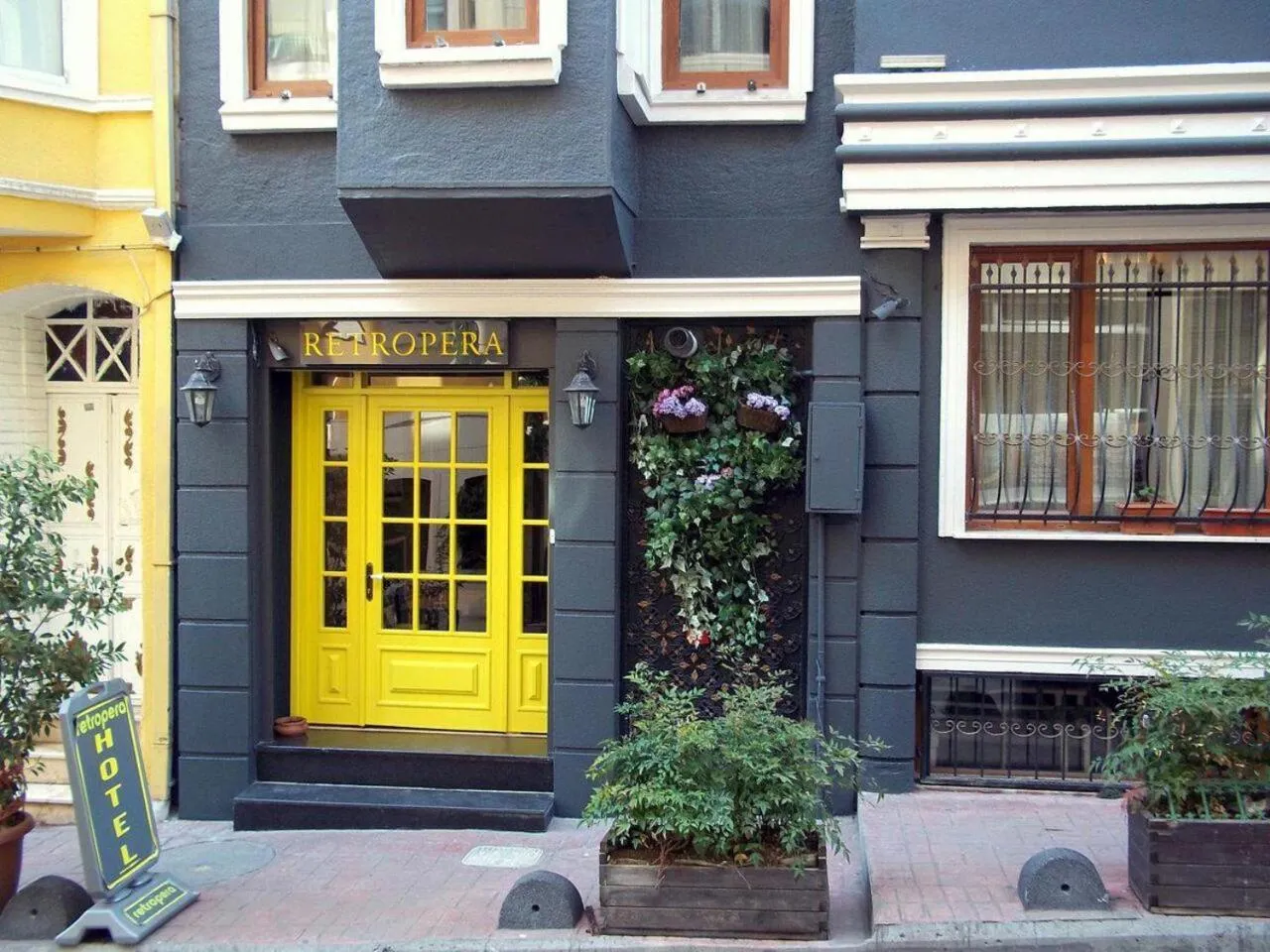 Property building in Retropera Hotel