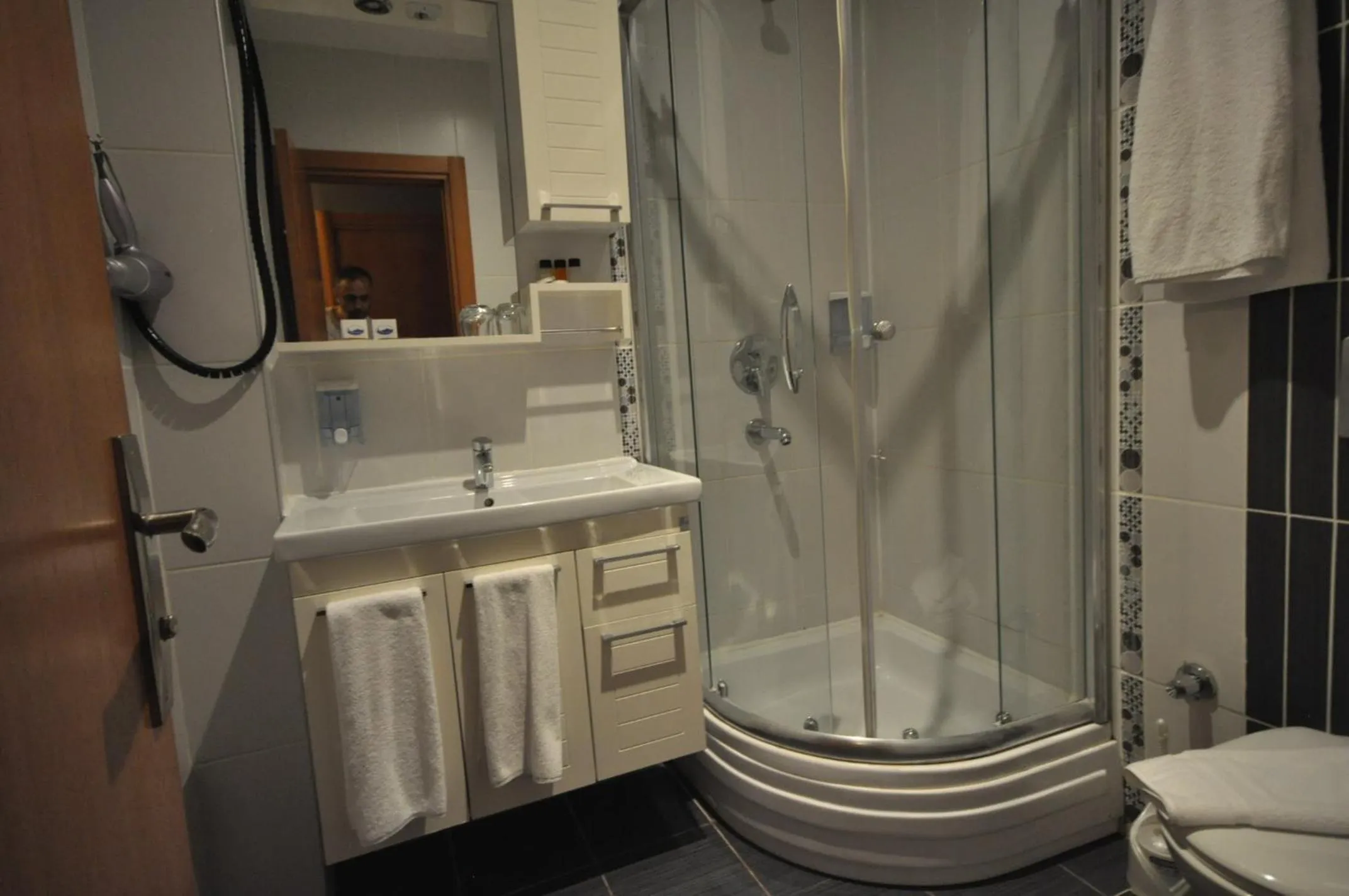 Bathroom in Retropera