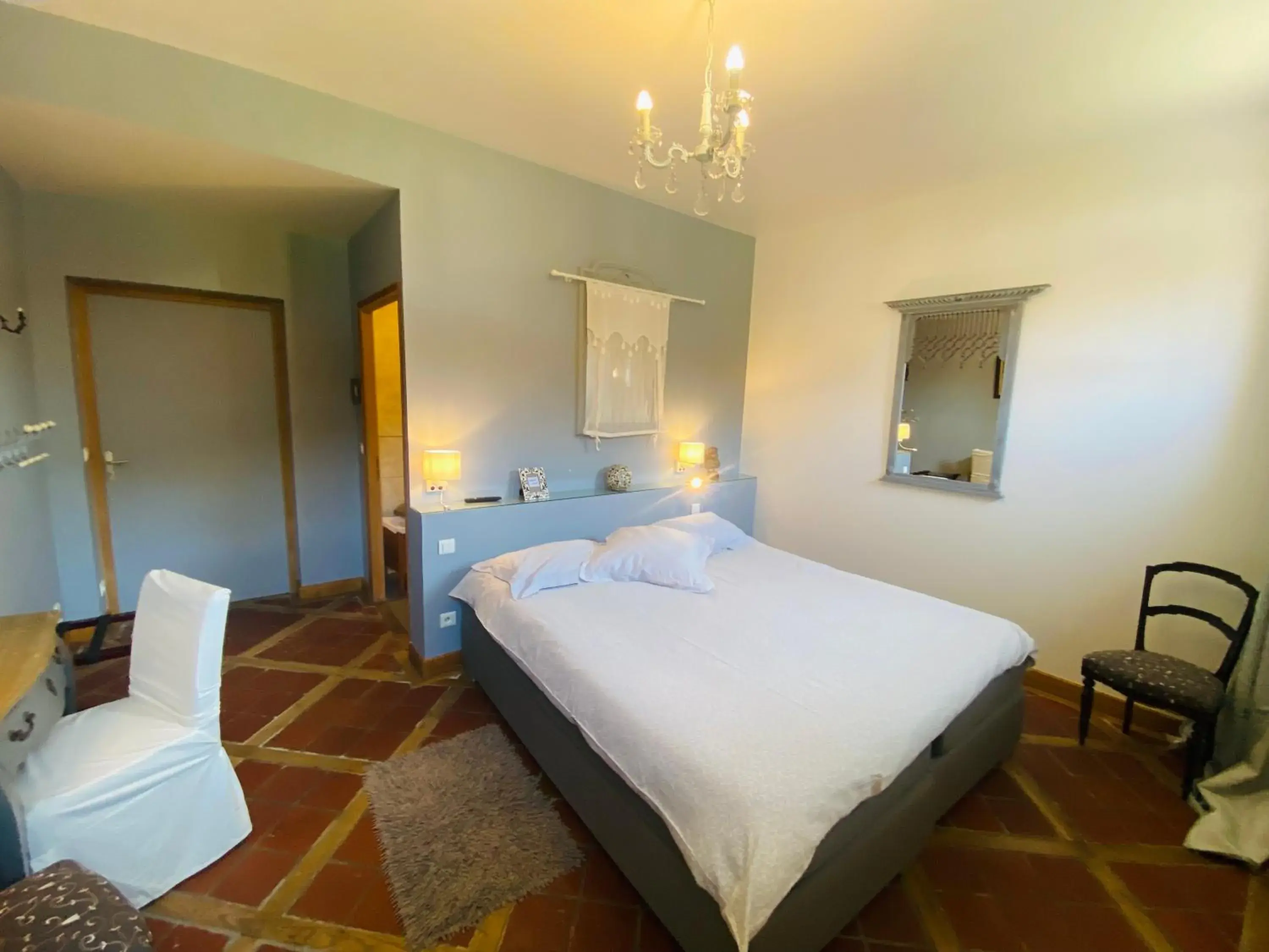 Double Room in Ferme de Montecouvez Double Room in Ferme de Montecouvez