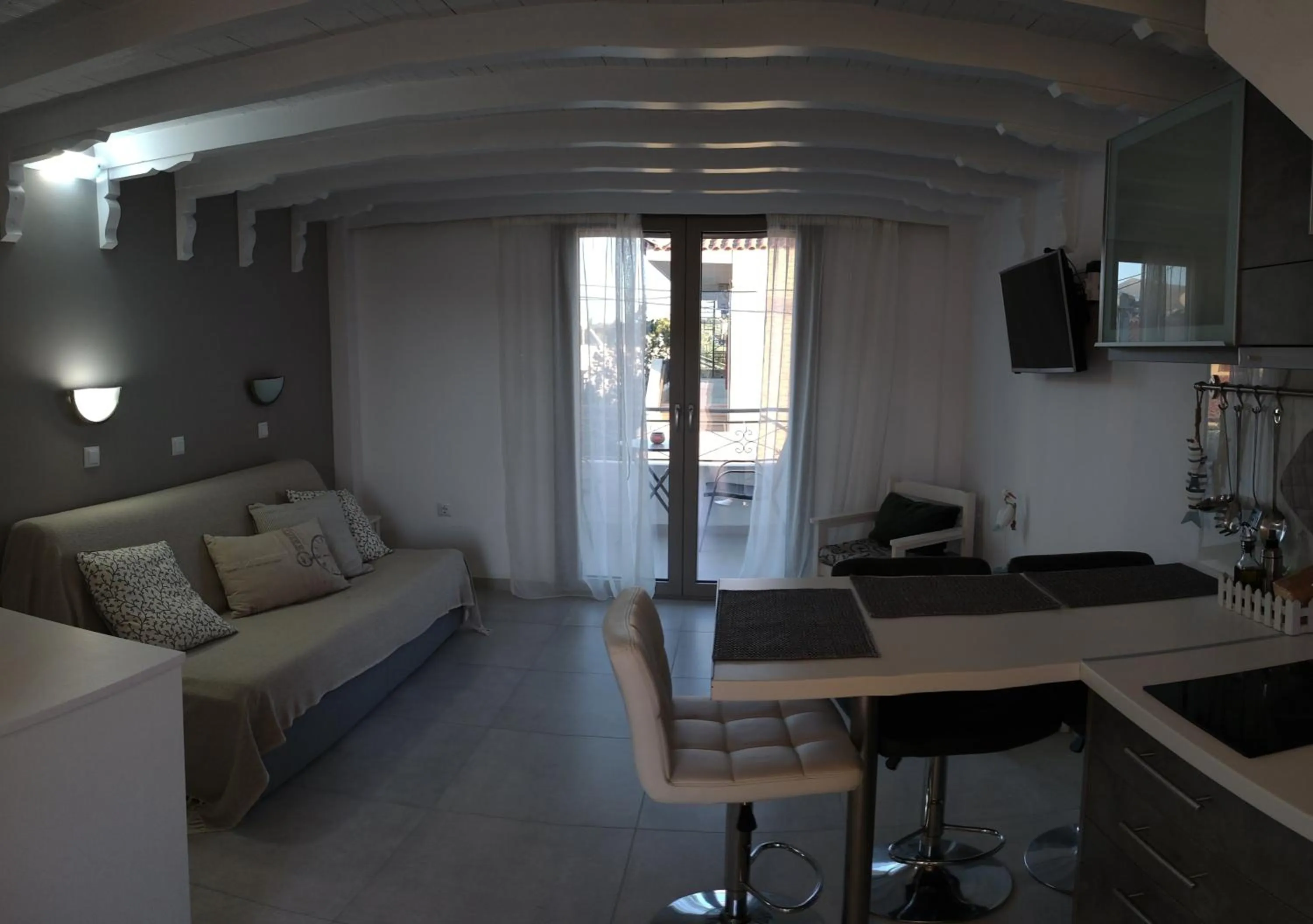 Irida Holiday Apartments