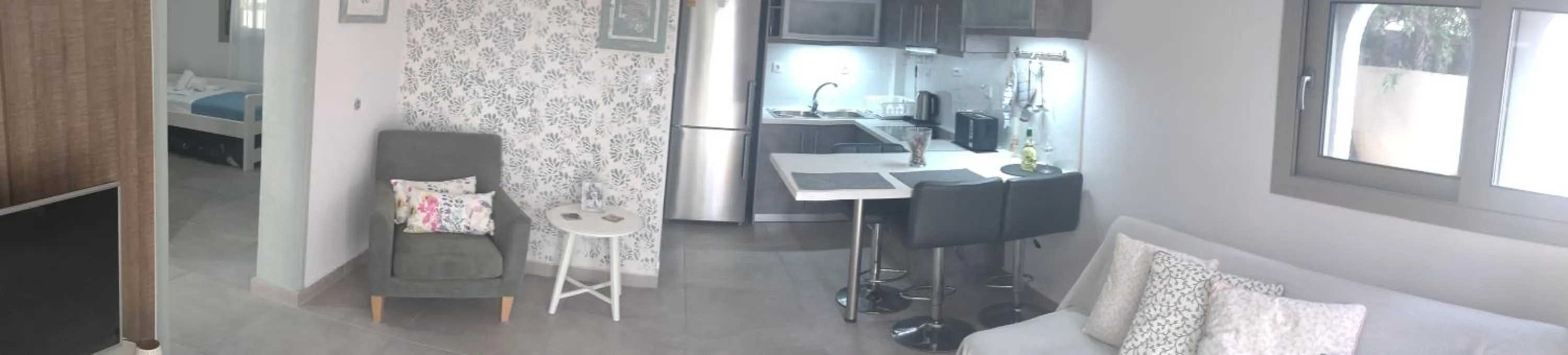 Irida Holiday Apartments