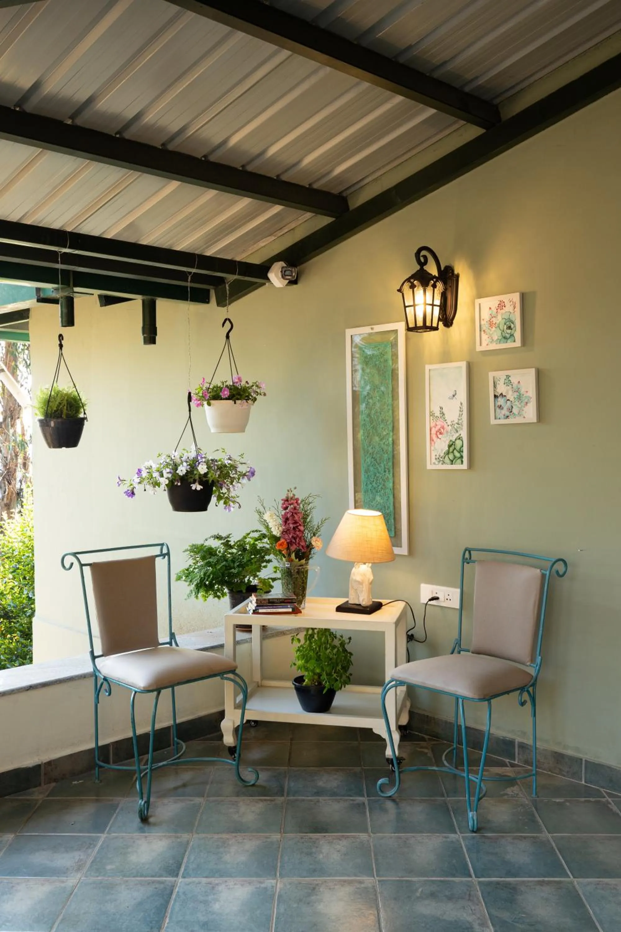 Seating area in King's Cliff