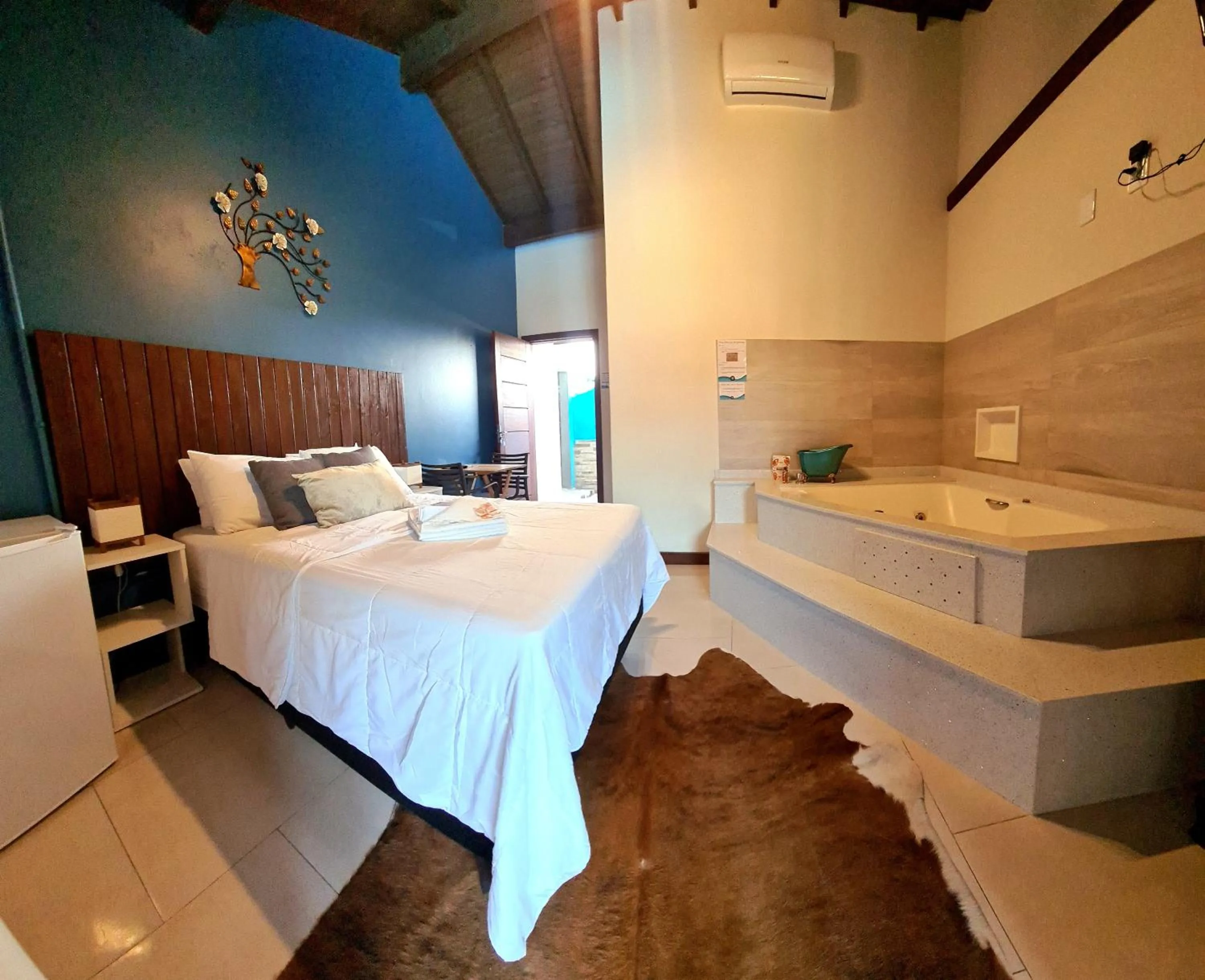 Hot Tub, Bed in Pousada Doce Mar