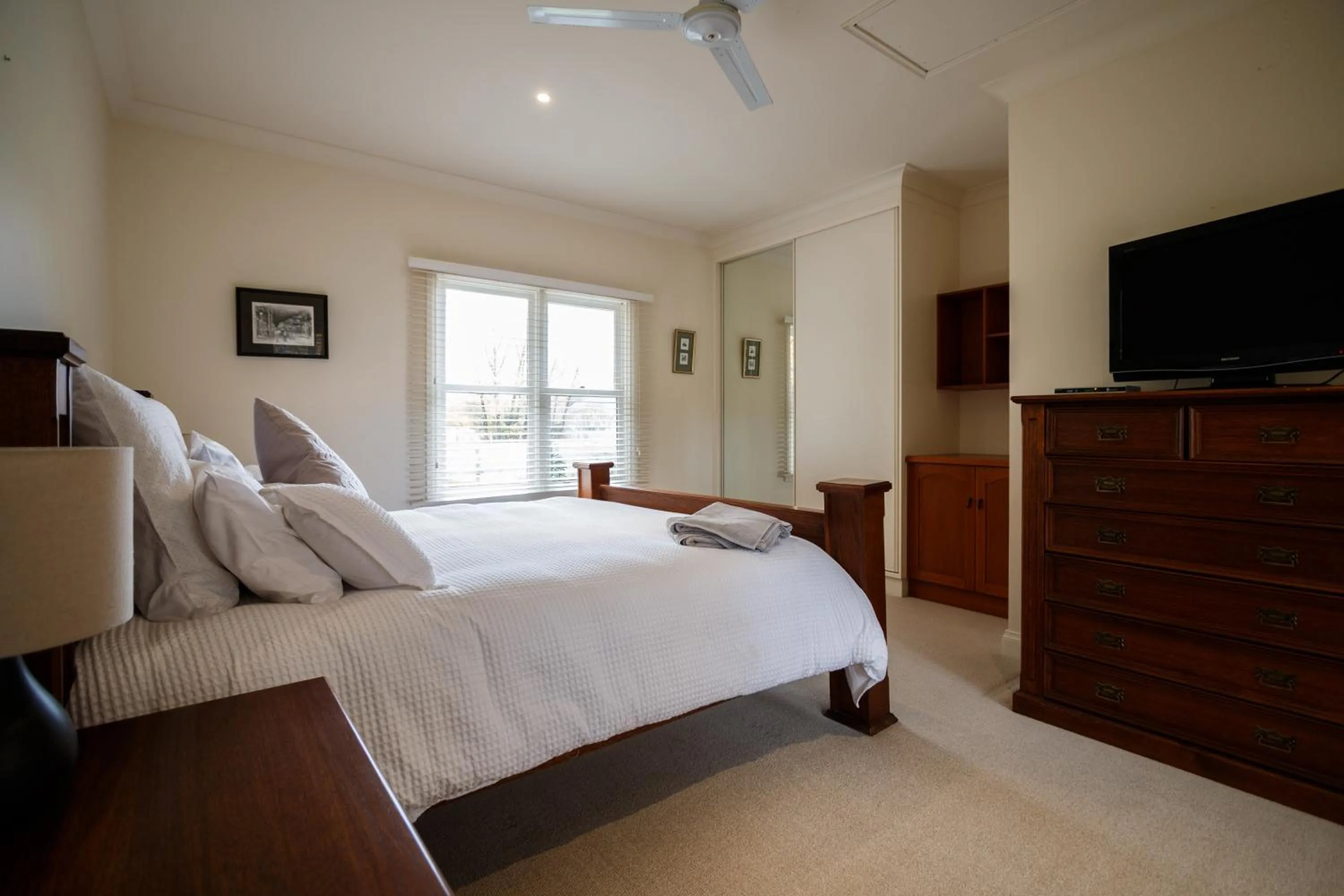 Bed in King River Cottage