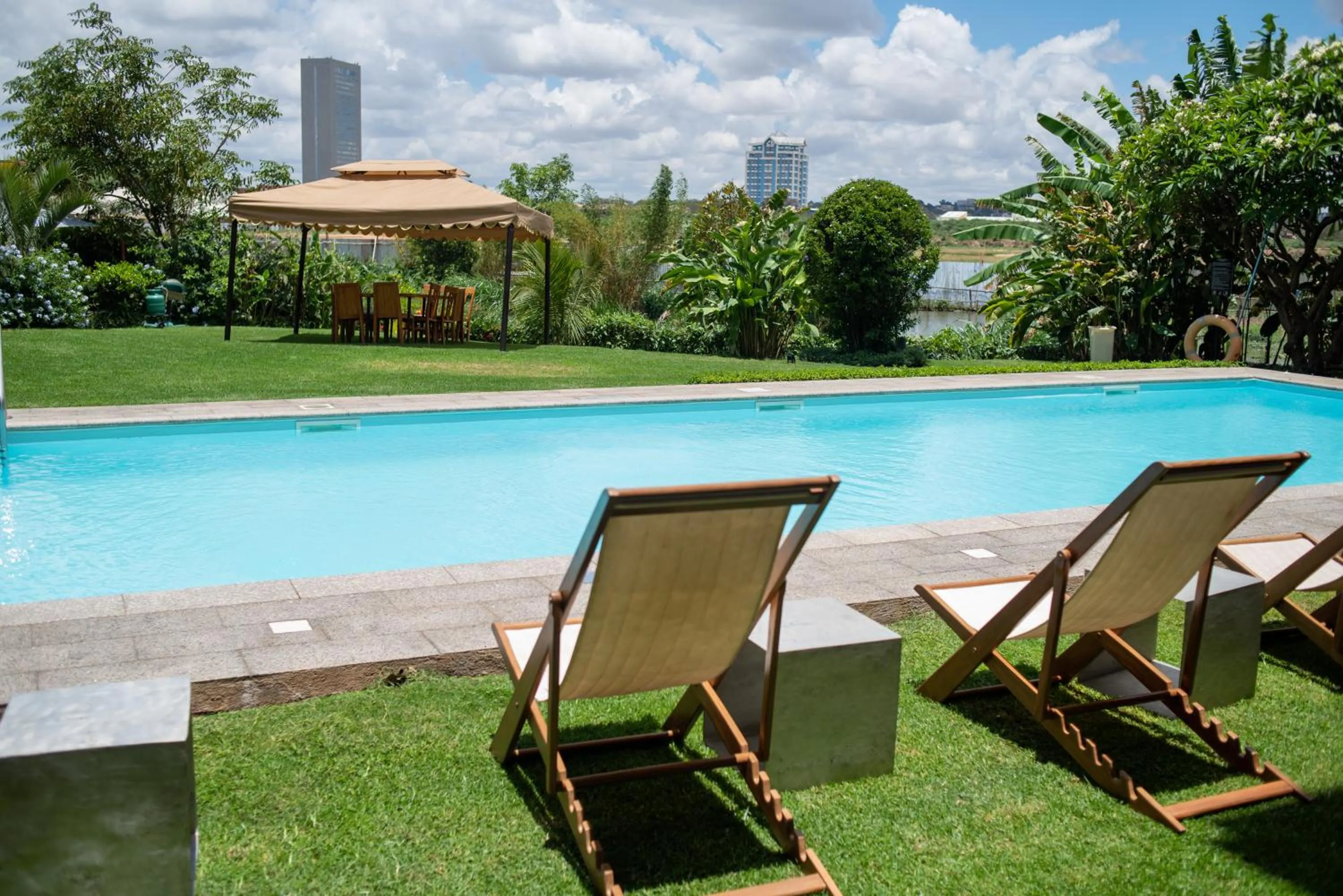 Pool view in Radisson Hotel Tamboho Waterfront Antananarivo