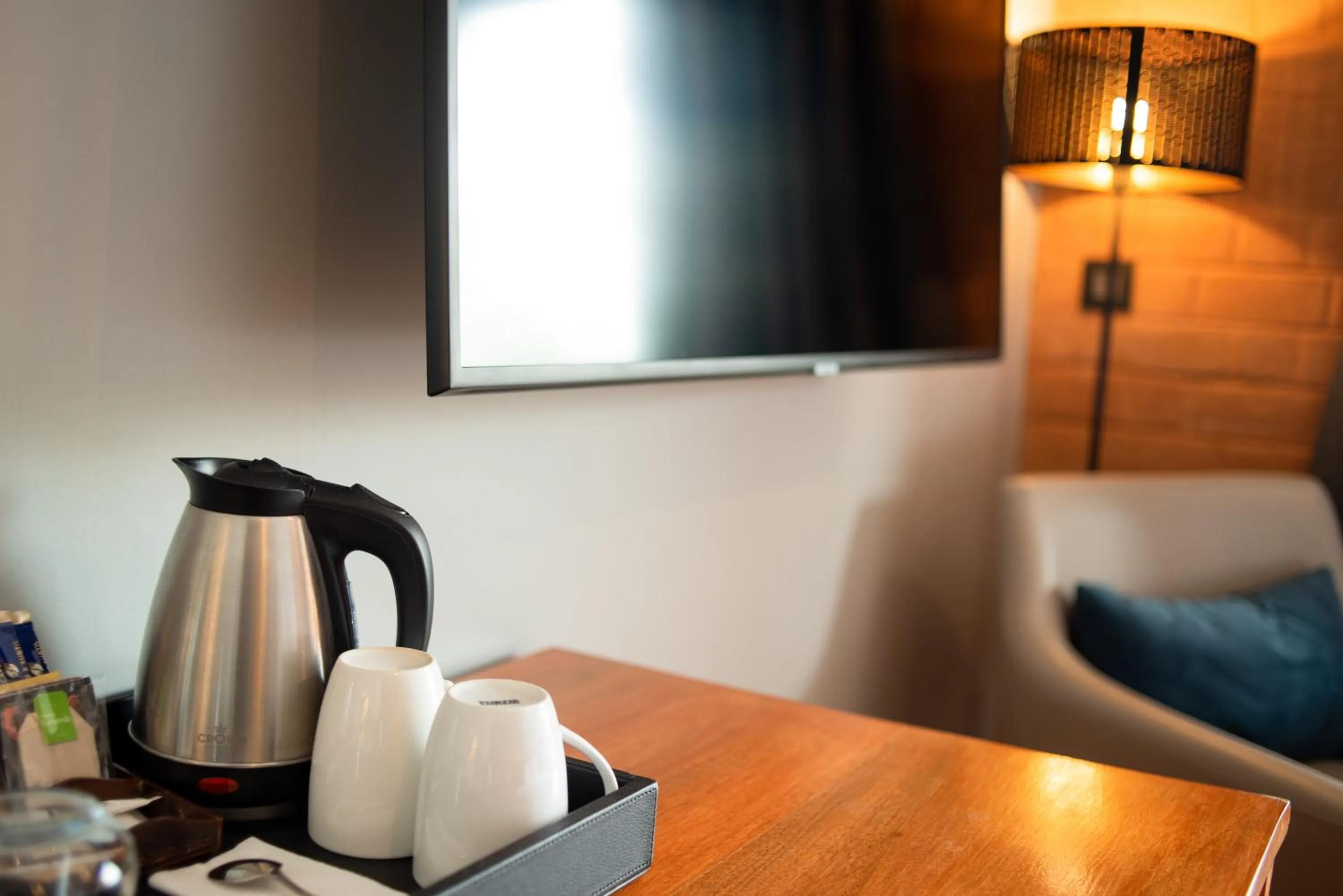 TV and multimedia in Radisson Hotel Tamboho Waterfront Antananarivo