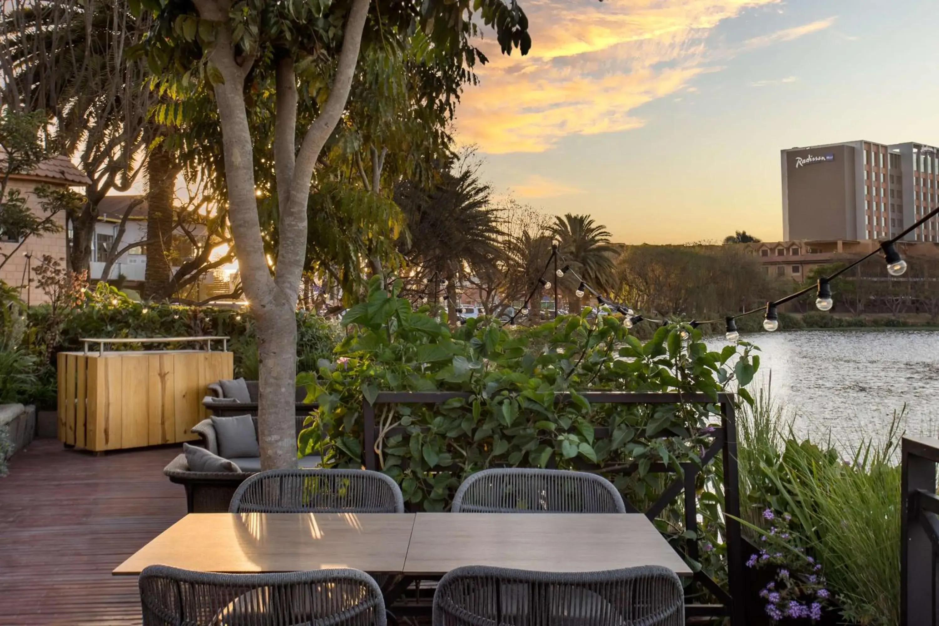 Restaurant/places to eat in Radisson Hotel Tamboho Waterfront Antananarivo Restaurant/places to eat in Radisson Hotel Tamboho Waterfront Antananarivo