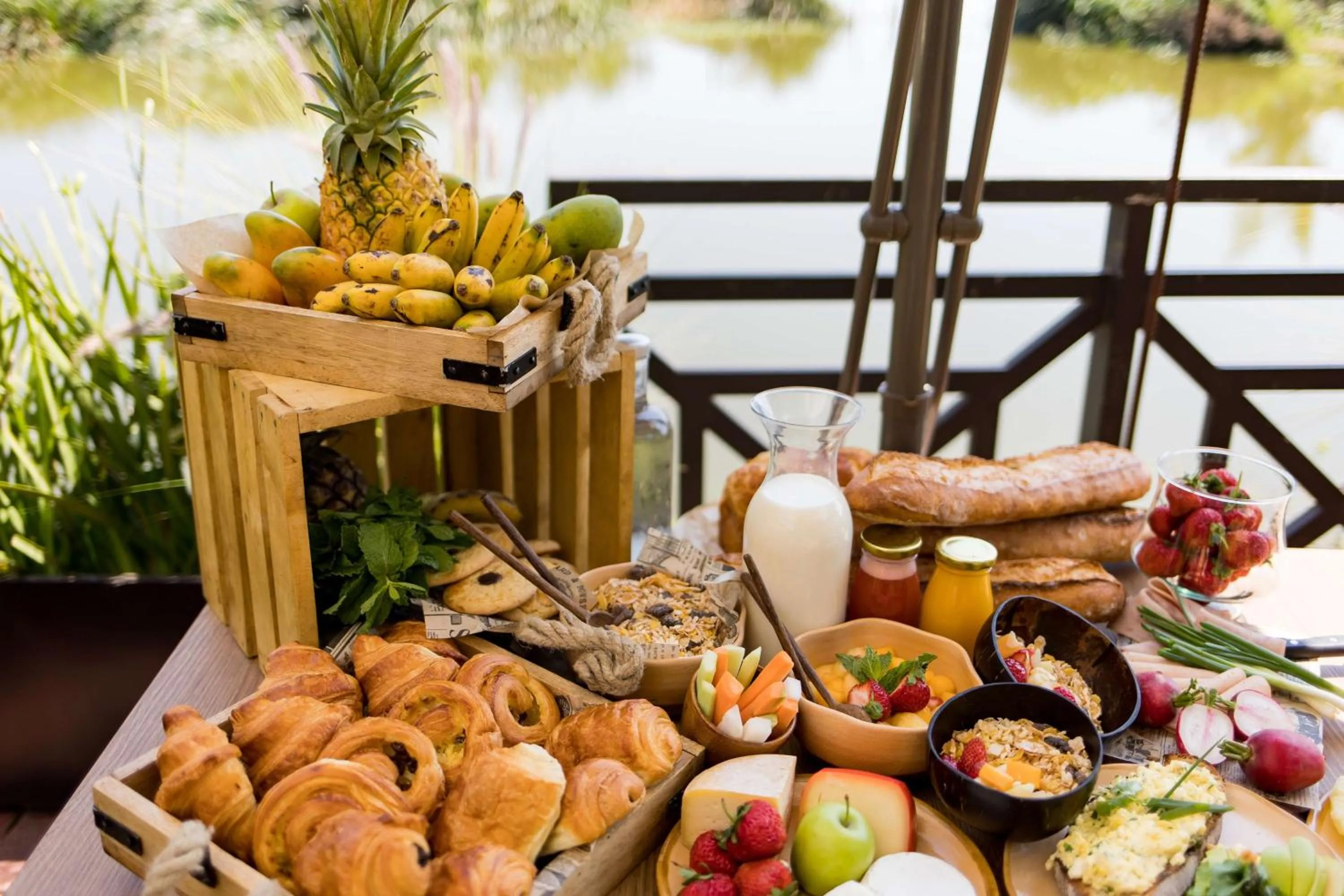 Restaurant/places to eat in Radisson Hotel Tamboho Waterfront Antananarivo