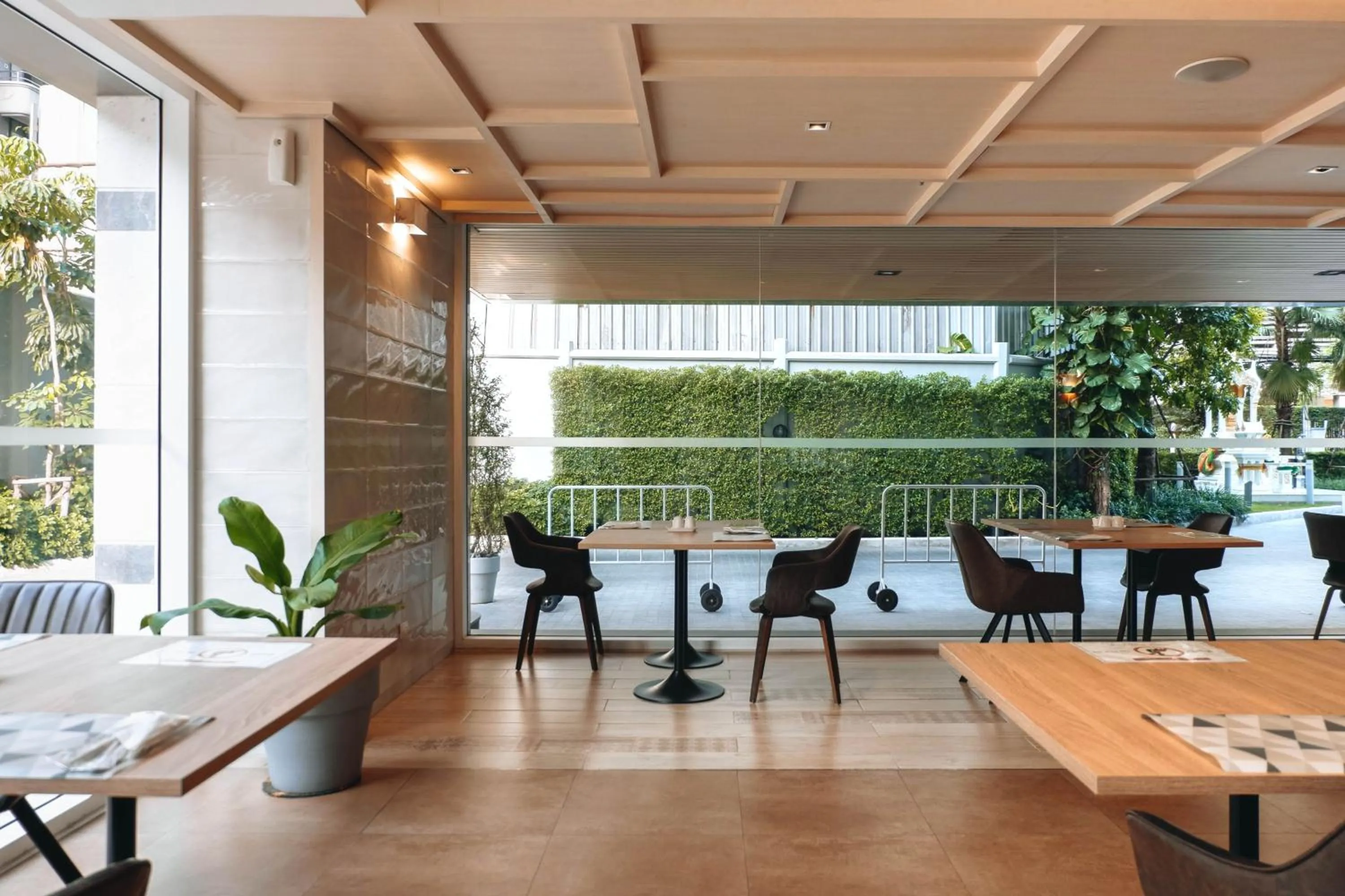 Restaurant/places to eat in Jasmine 59 Hotel