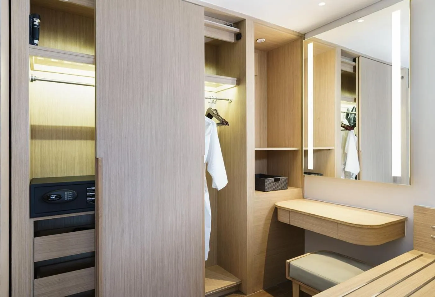 wardrobe in Swiss-Belinn Modern Cikande