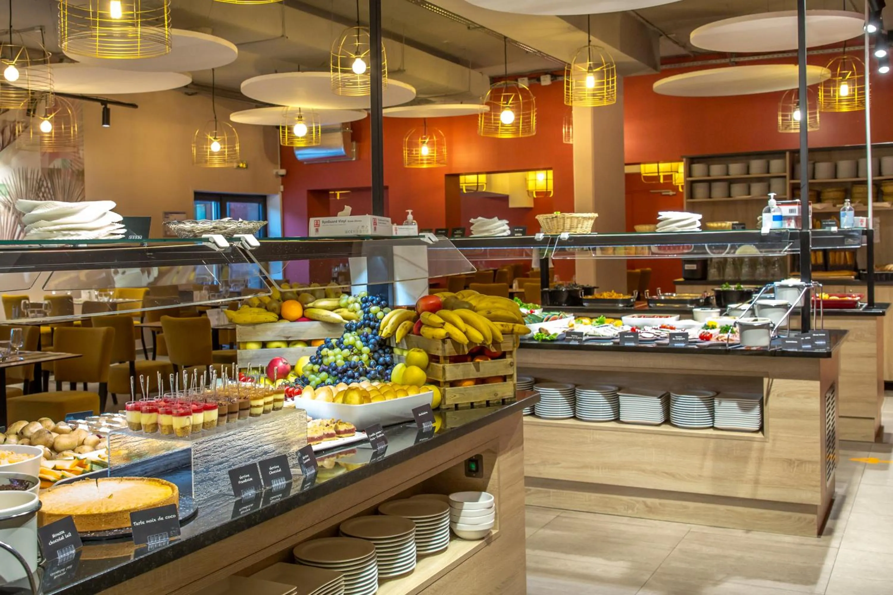 Restaurant/places to eat in SOWELL RESIDENCES Chênes Verts