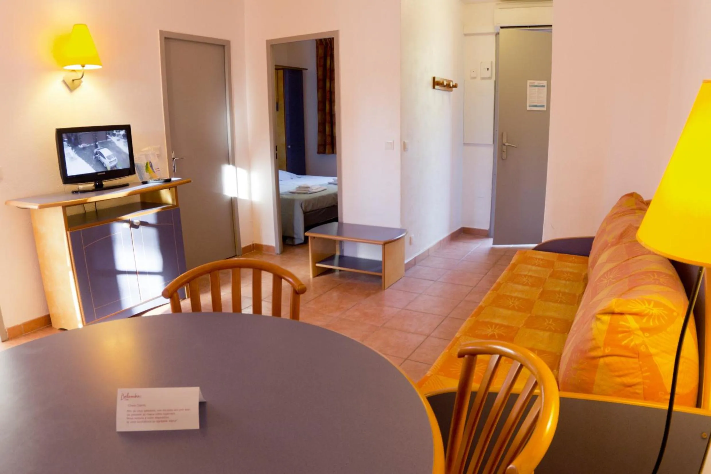 Living room in SOWELL RESIDENCES Chênes Verts