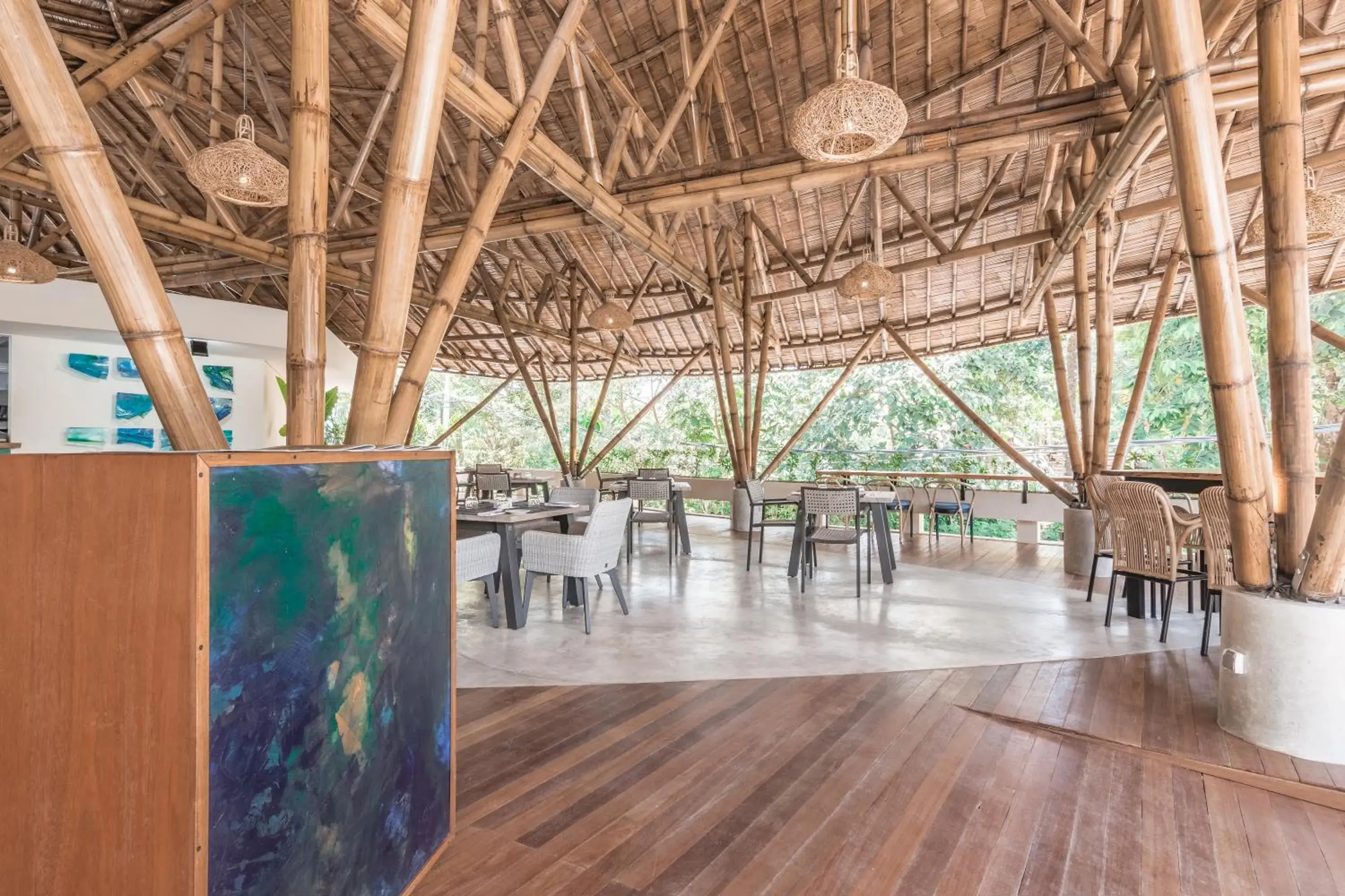 Restaurant/places to eat in Daun Lebar Villas Restaurant/places to eat in Daun Lebar Villas