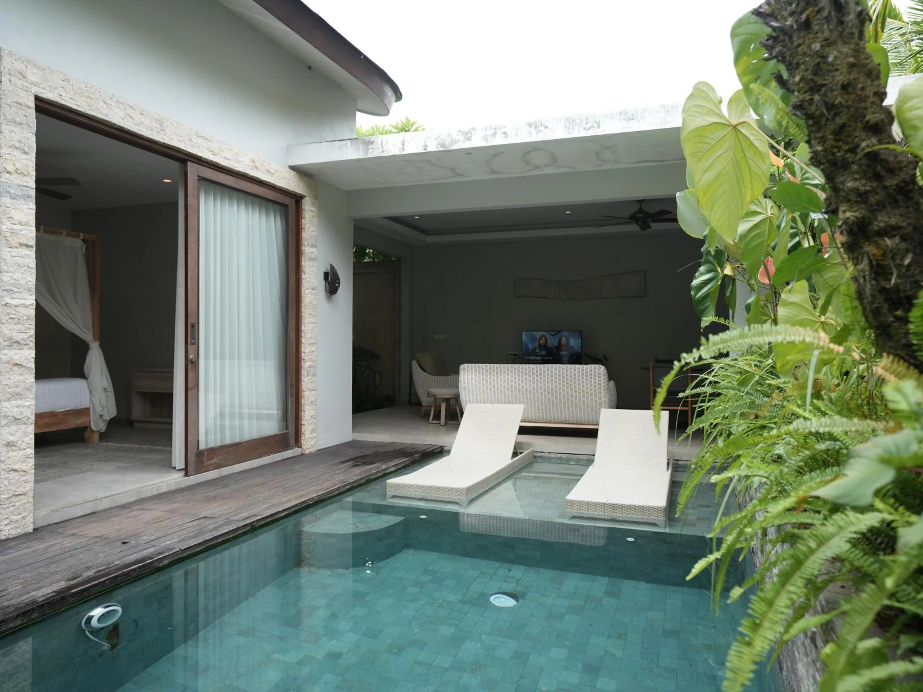 Pool view in Daun Lebar Villas