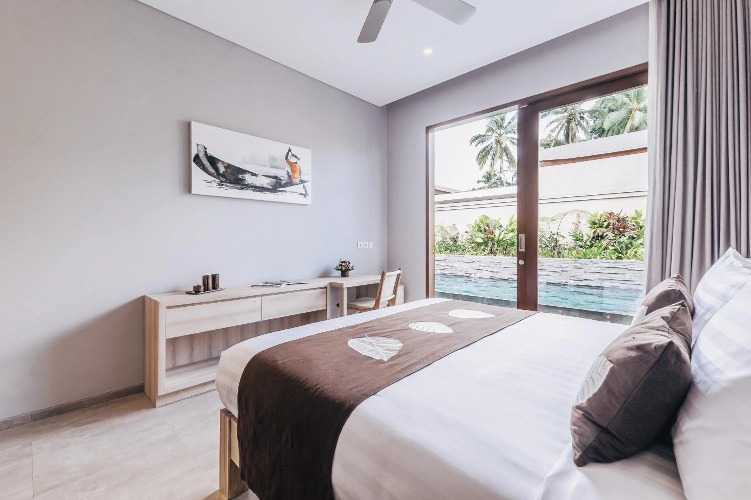 Bed in Daun Lebar Villas