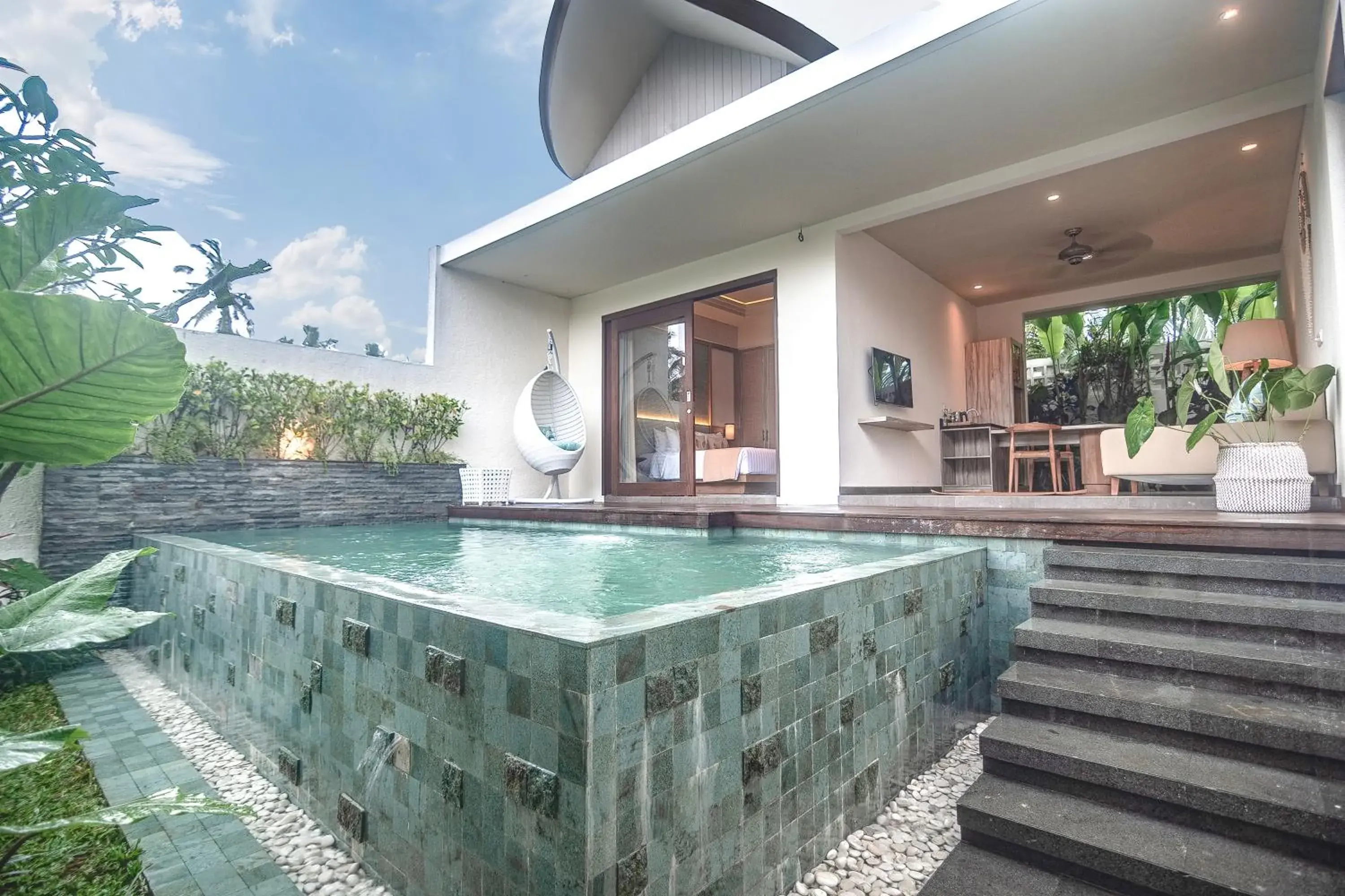 Swimming pool in Daun Lebar Villas Swimming pool in Daun Lebar Villas
