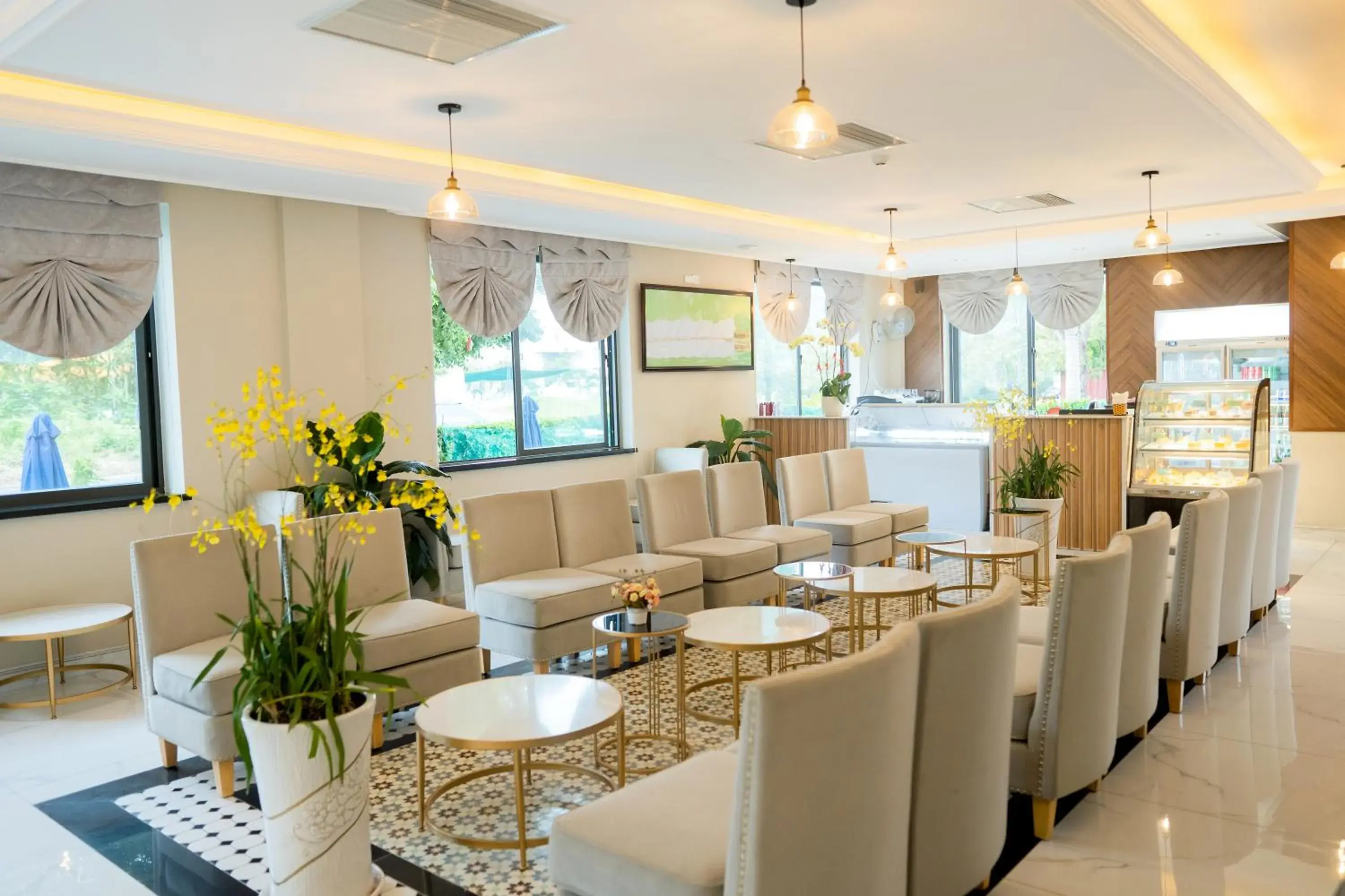 Restaurant/places to eat in Orbit Hotel Nha Trang Restaurant/places to eat in Orbit Hotel Nha Trang