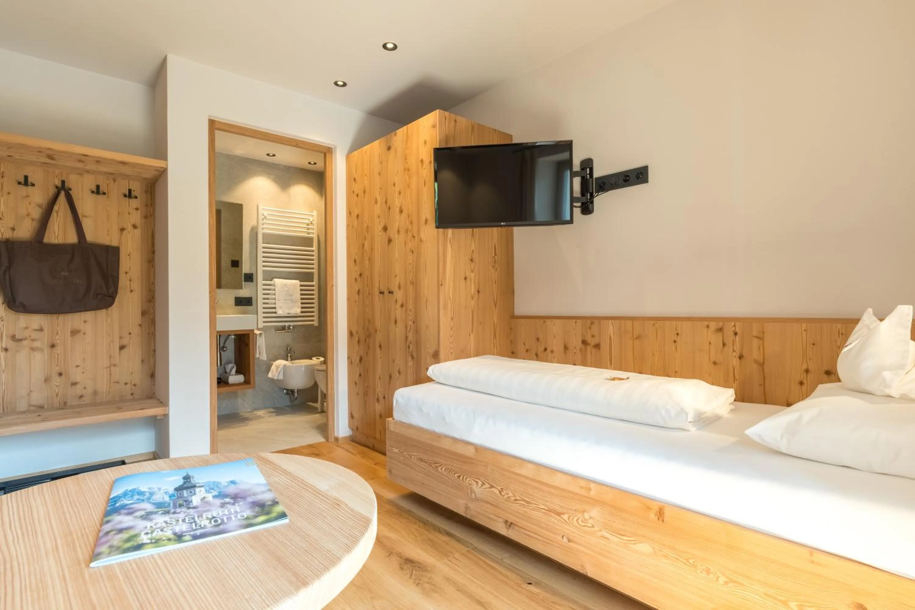 Bed in Parc Hotel Tyrol