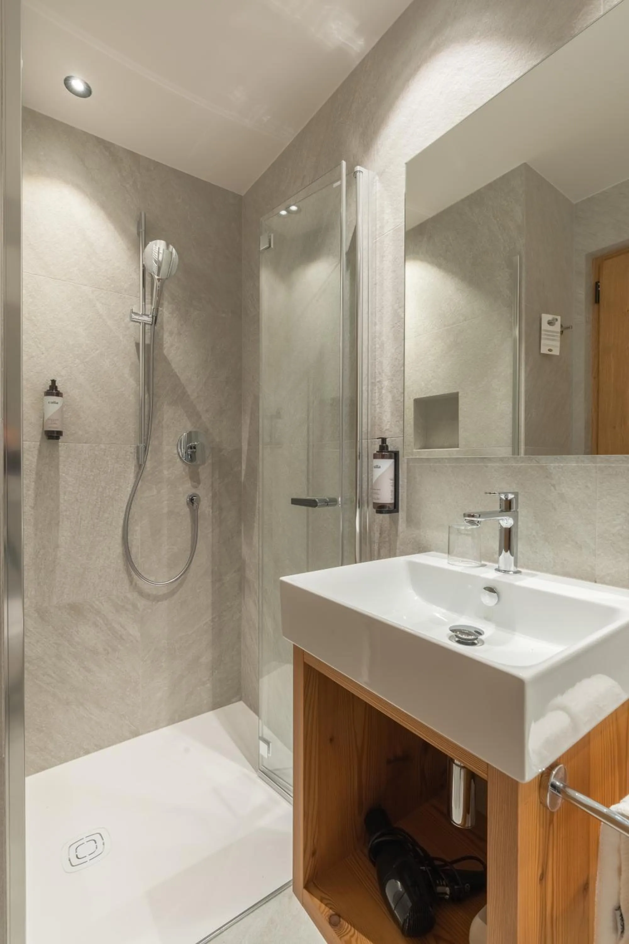 Shower in Parc Hotel Tyrol