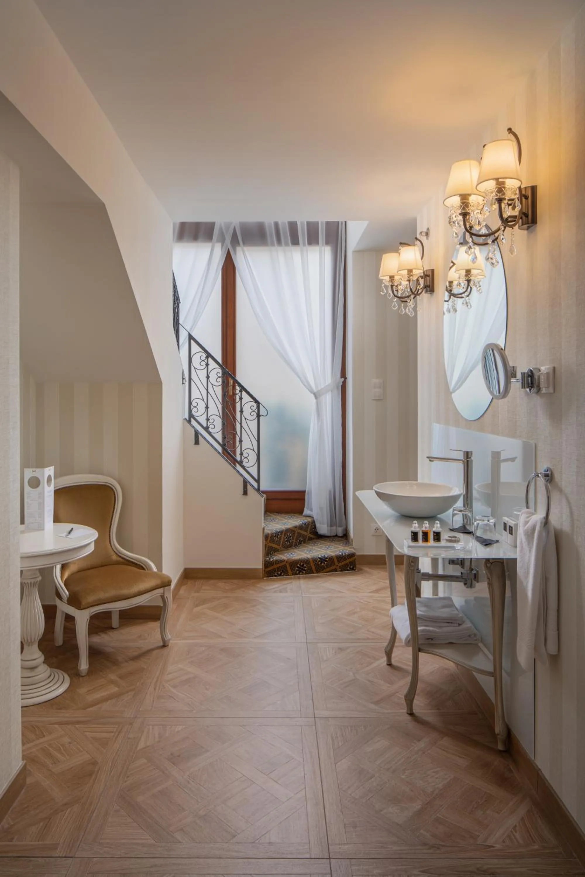 Living room in Mystery Hotel Budapest, Preferred Hotels & Resorts