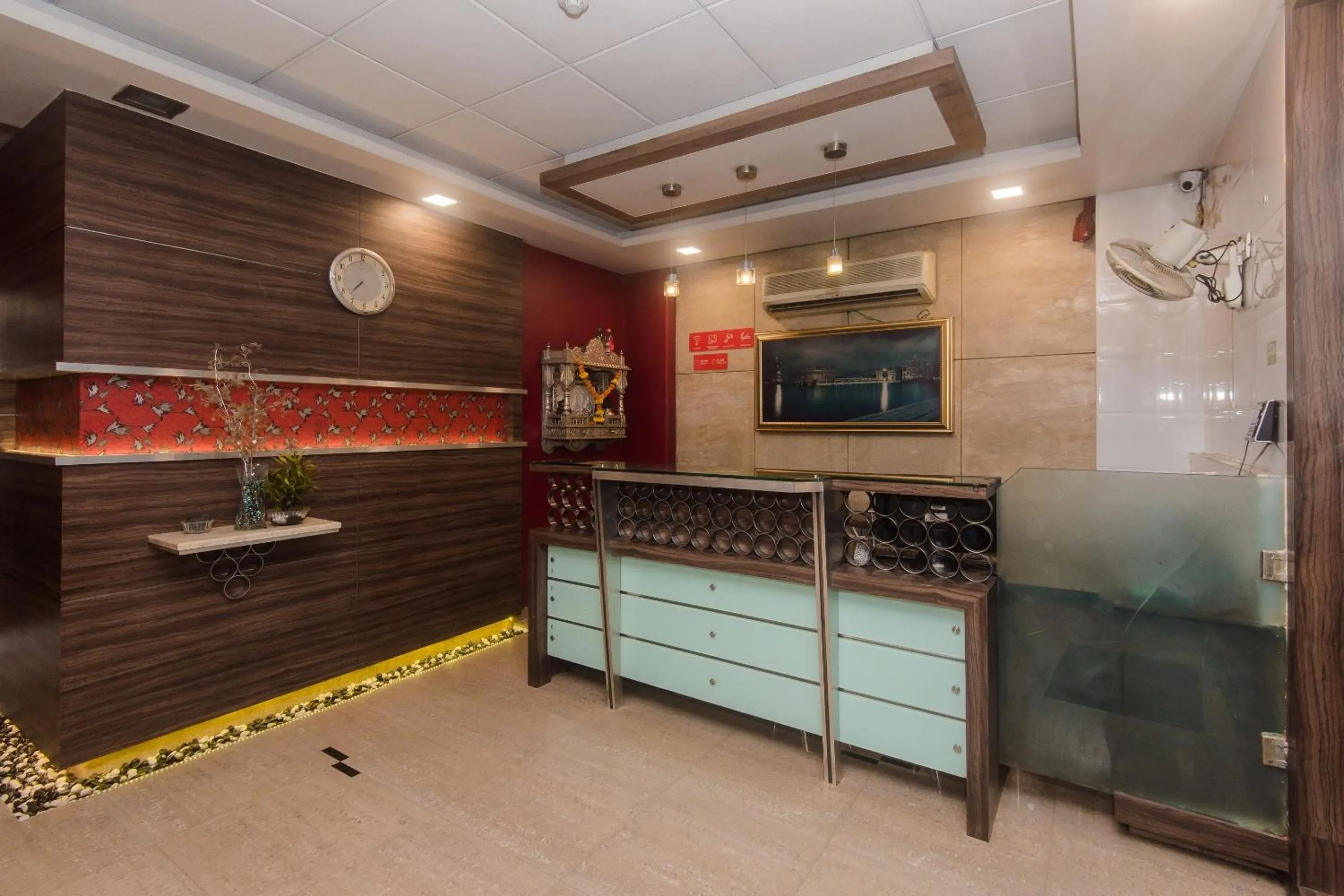 Lobby or reception in Hotel O Solitaire