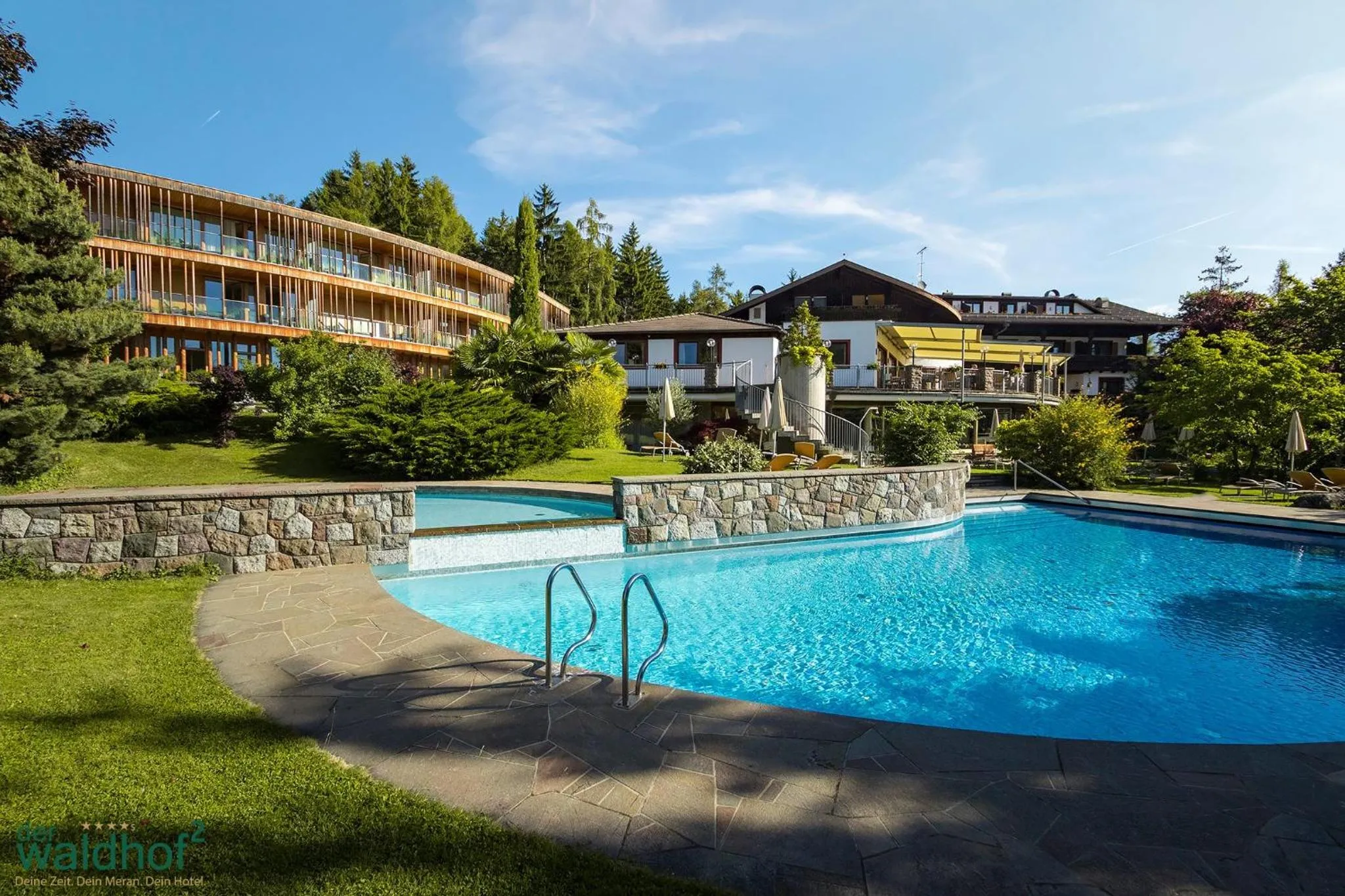 Property building in Der Waldhof