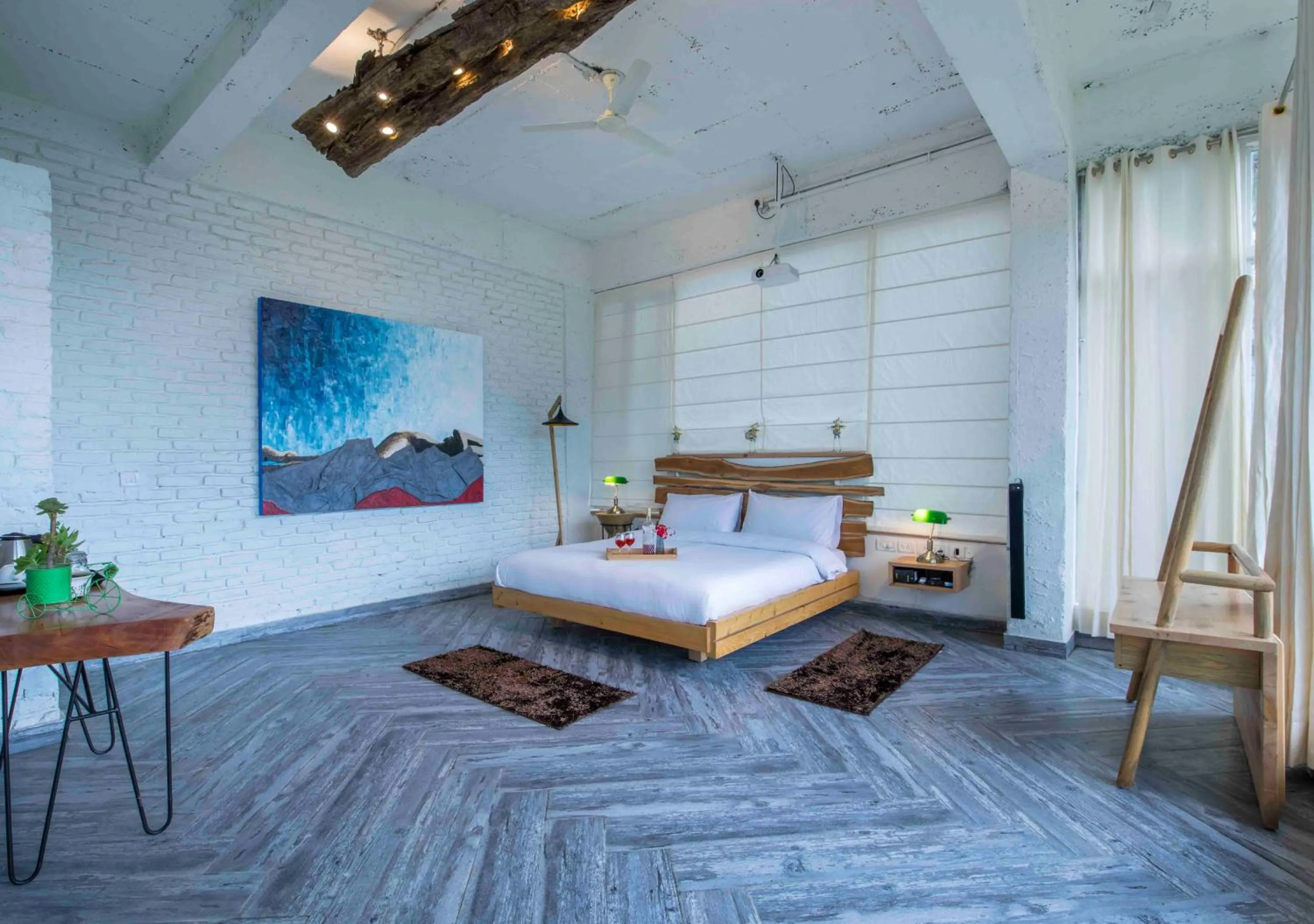 Photo of the whole room, Bed in Seclude Ramgarh Cliff's edge