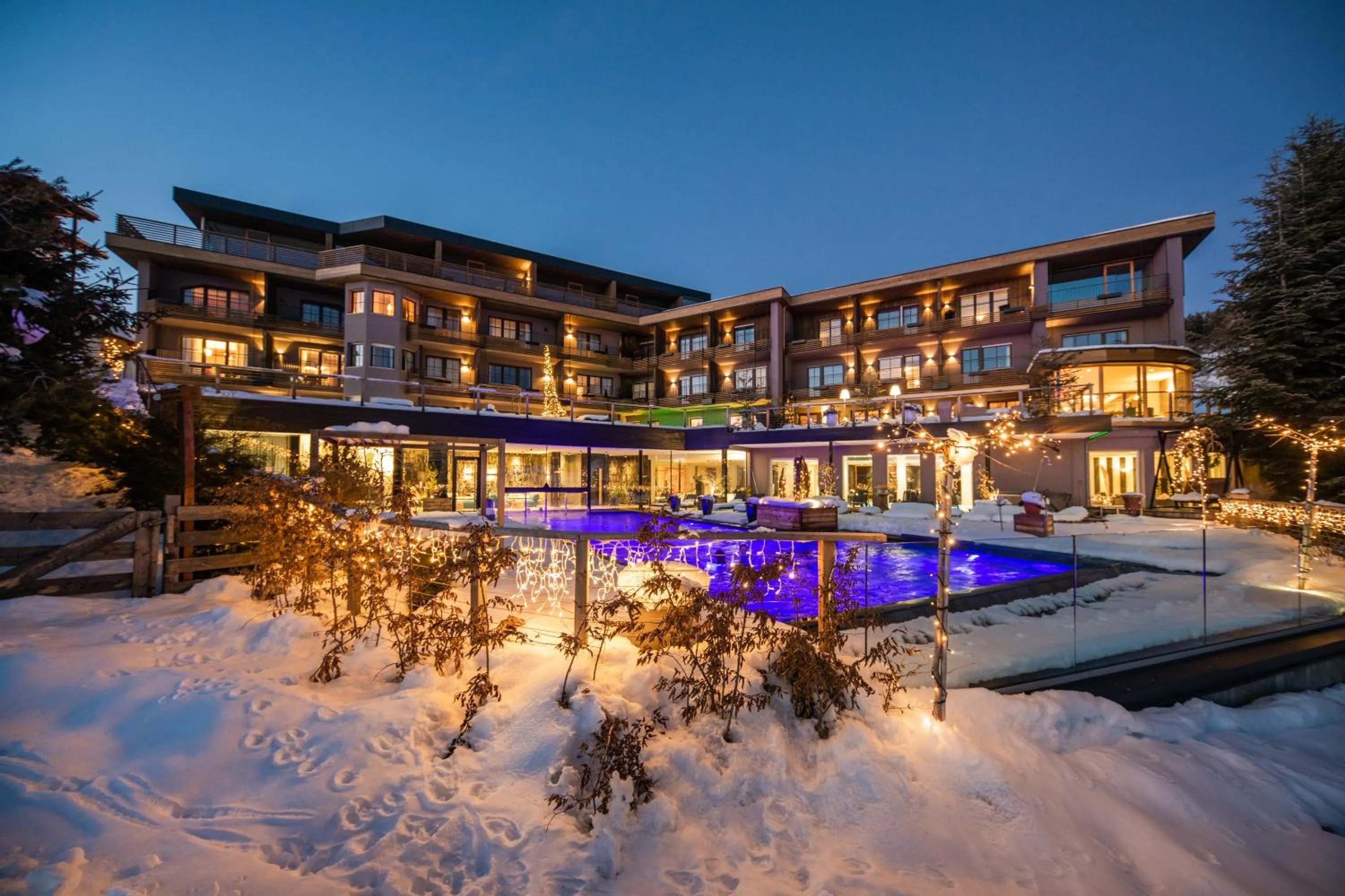 Property building in Hotel Hirzer 2781