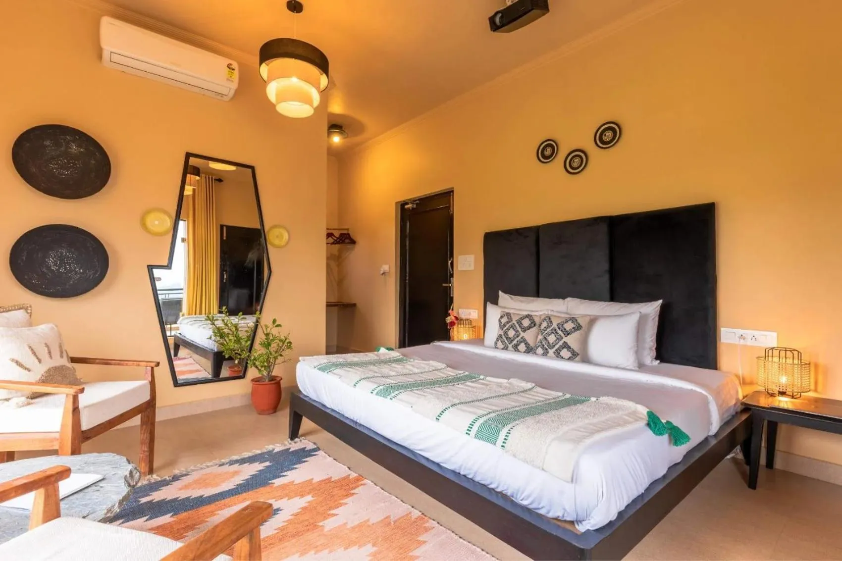 Bedroom, Bed in Seclude Palampur