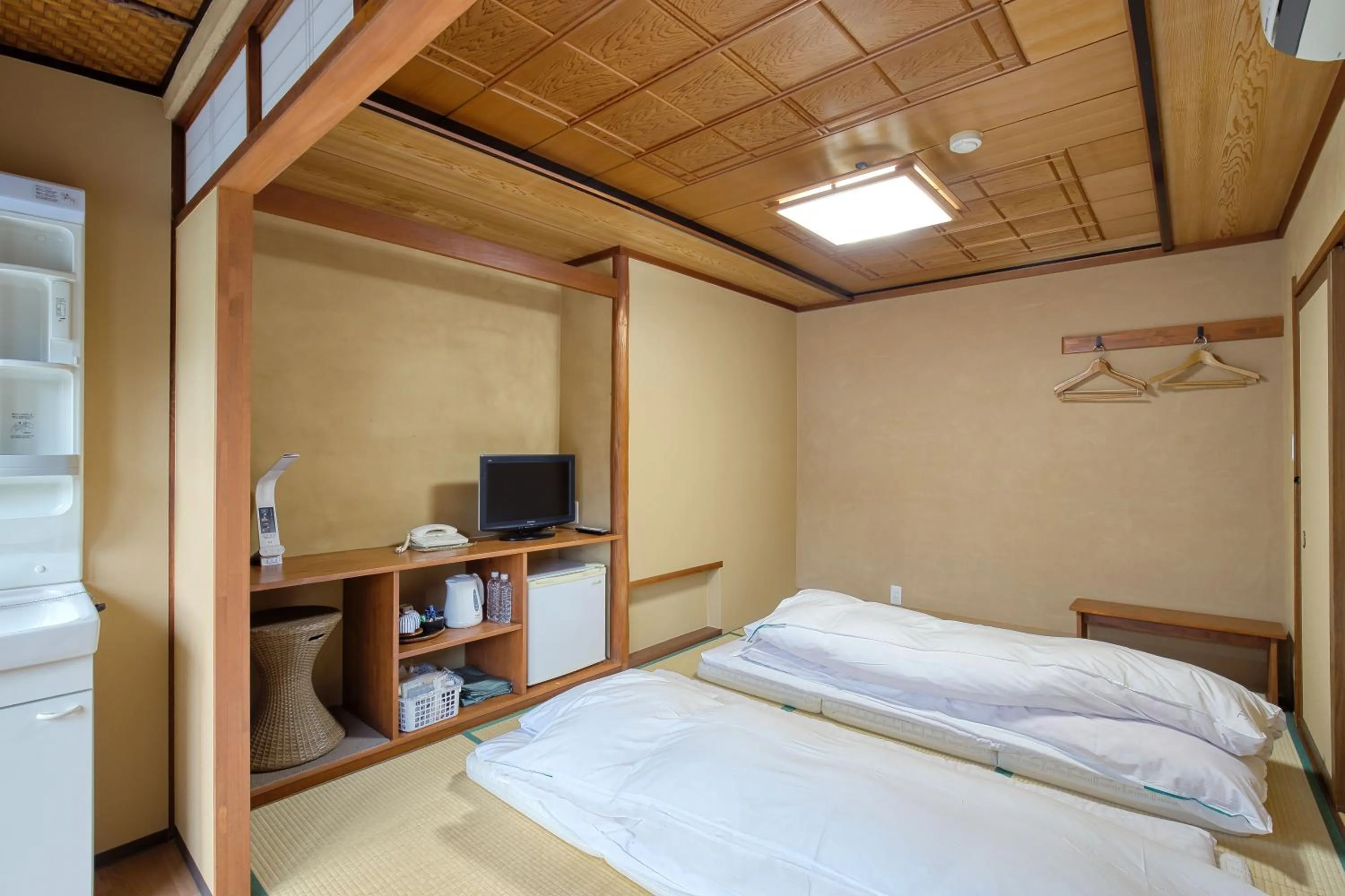 Bed in Katsuzakikan