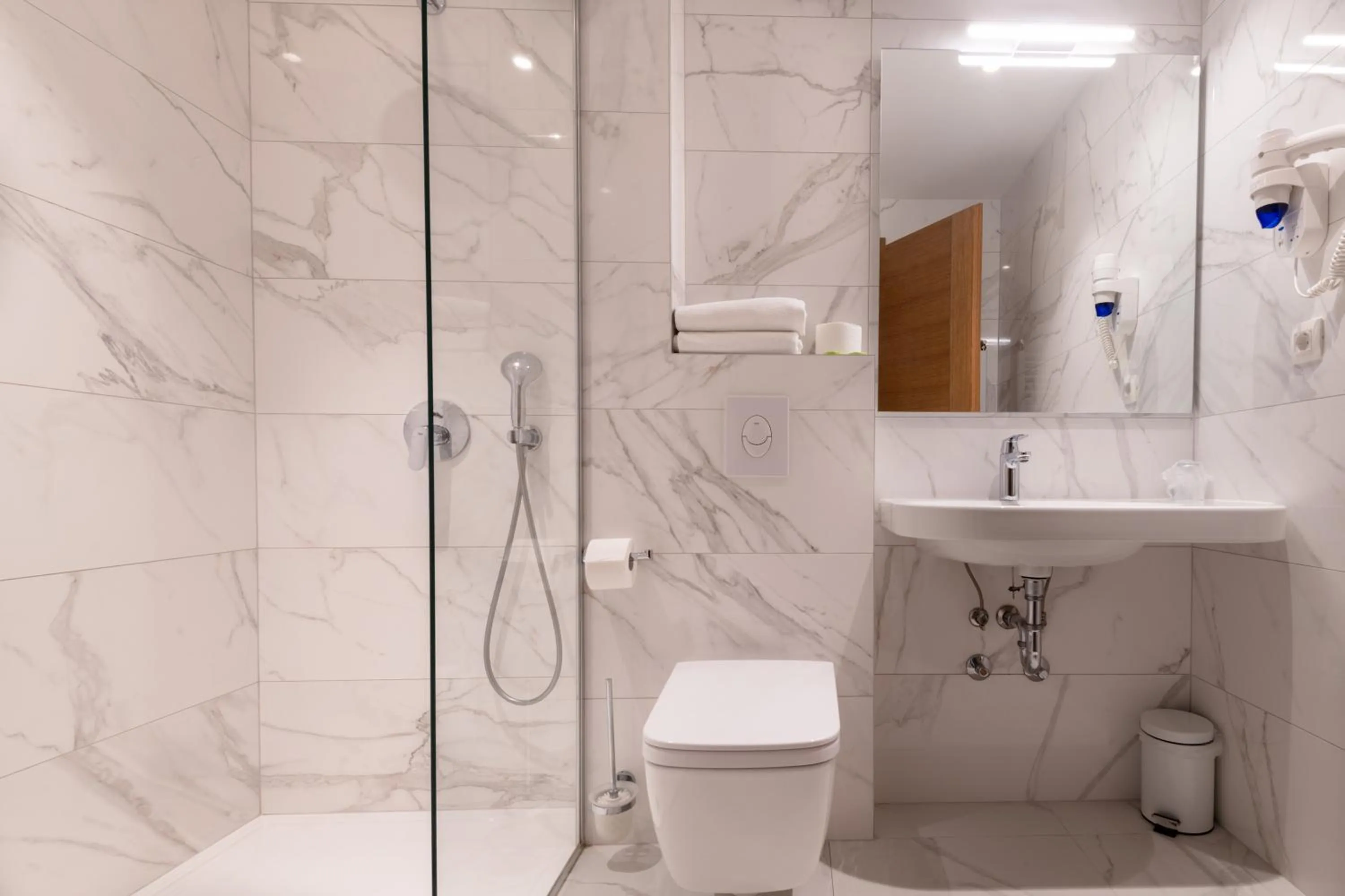 Bathroom in Hotel Nova