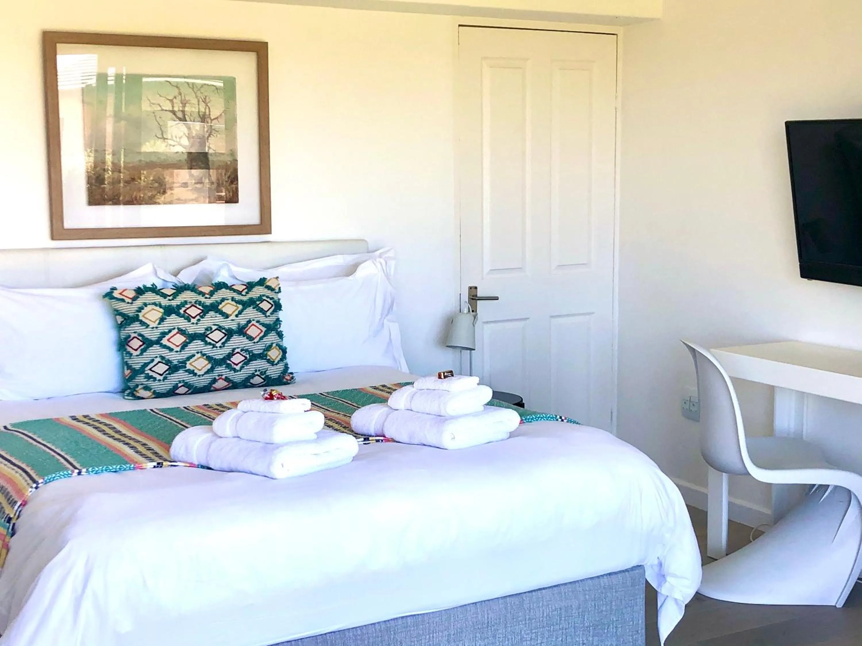 Bed in Karee Manor Guesthouse