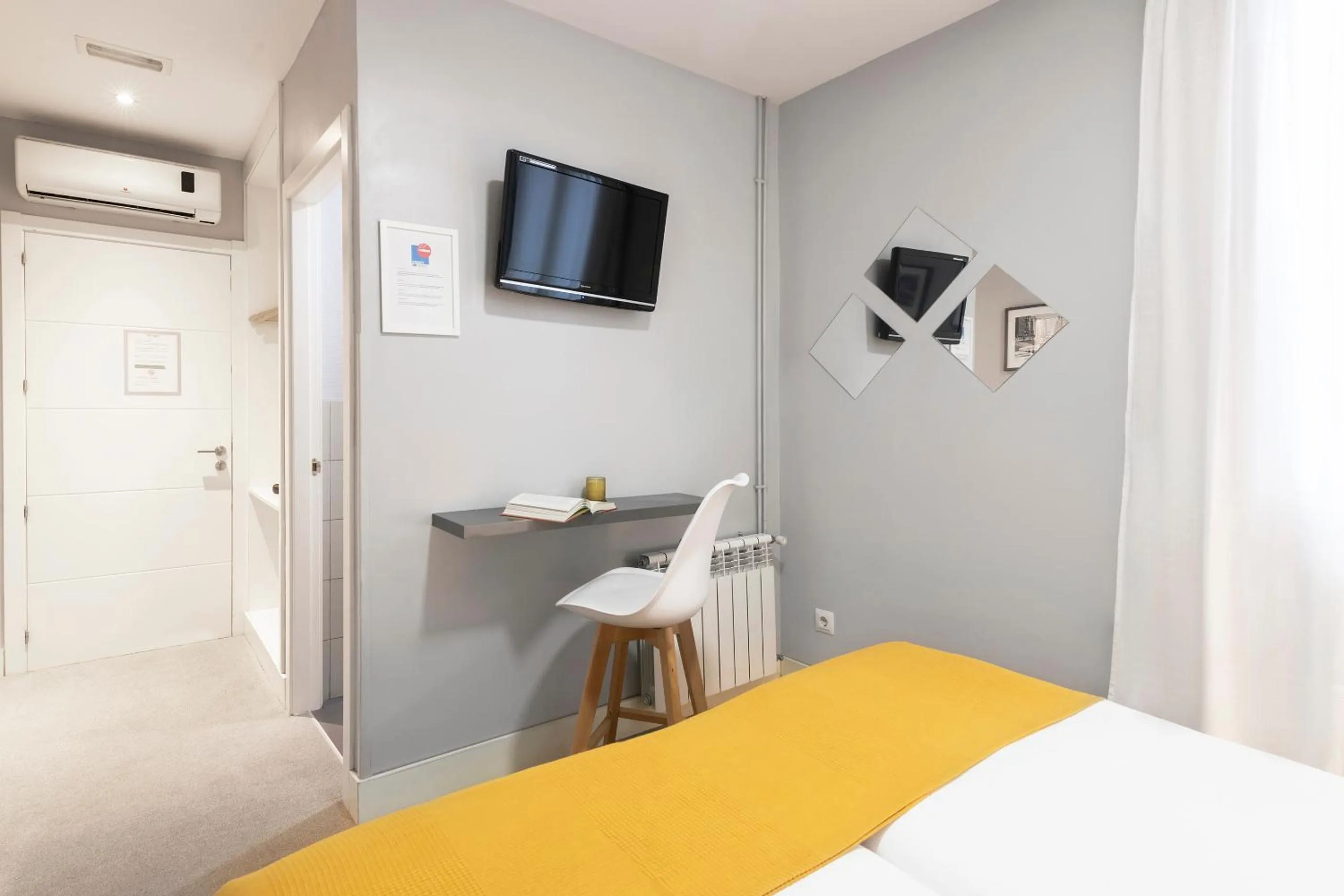 Bed in 8Rooms Madrid