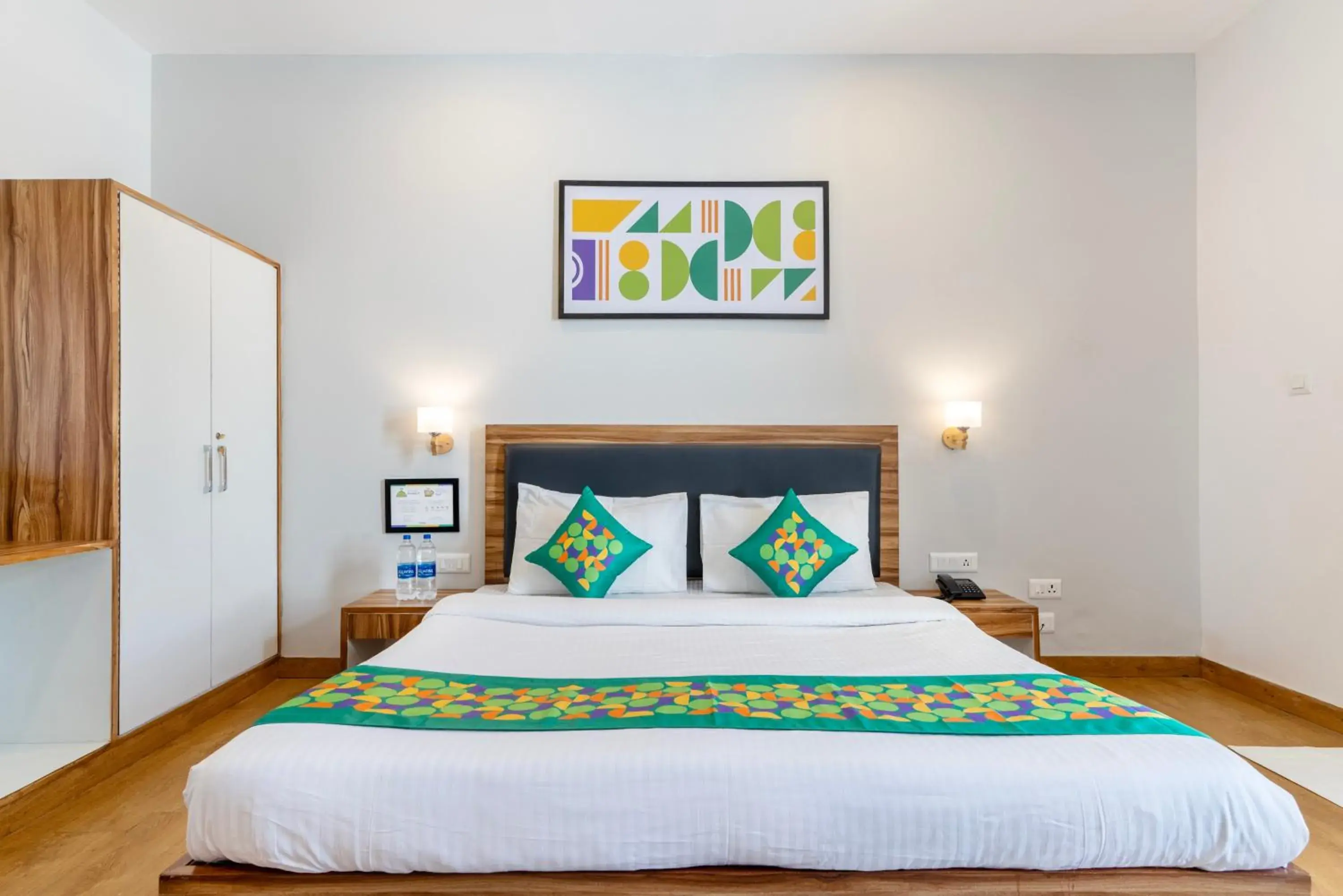 Bedroom, Bed in Treebo Anand The Mall Solan Bedroom, Bed in Treebo Anand The Mall Solan
