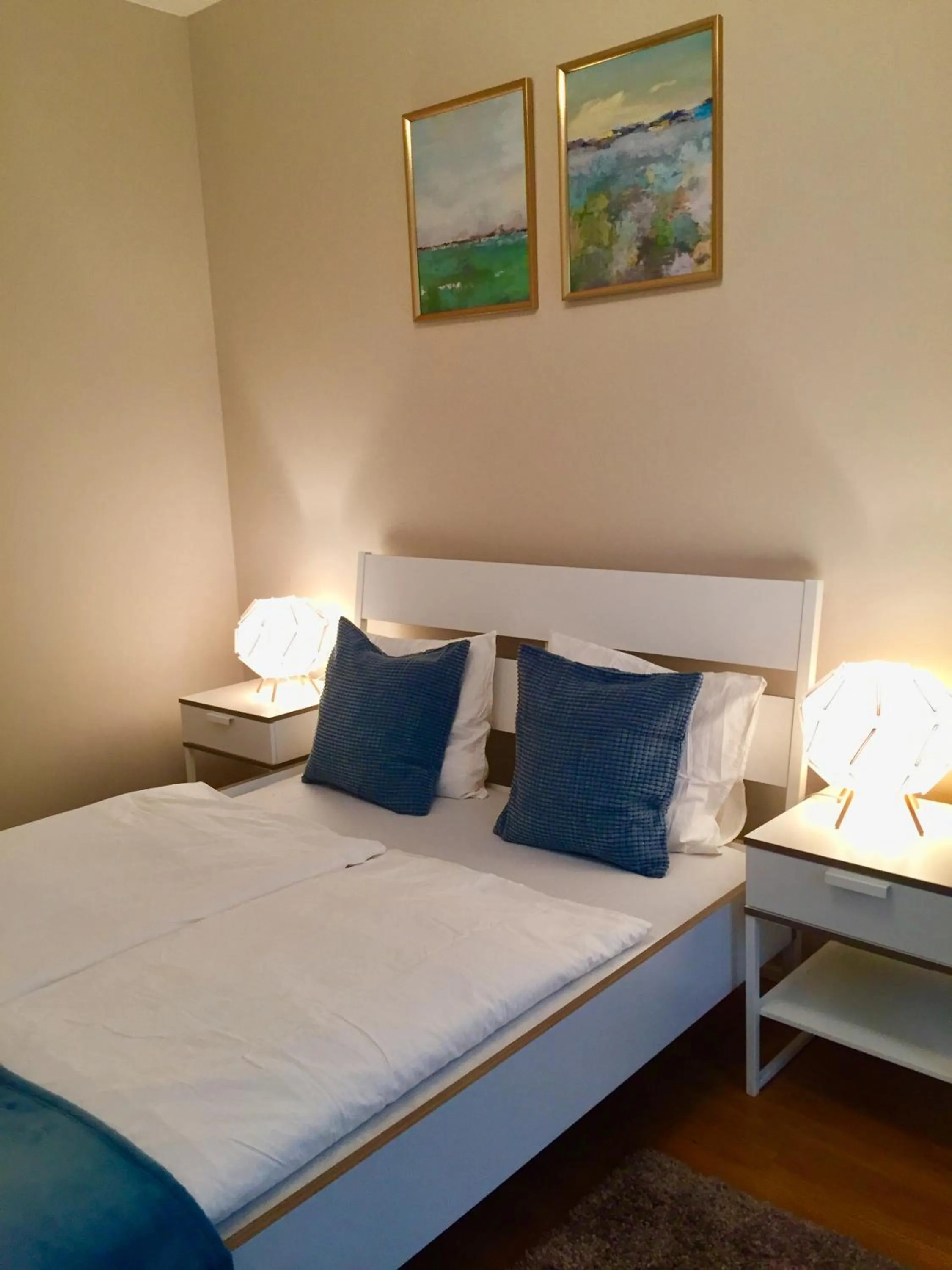 Bed in Quality Point Apartments 0-24 reception