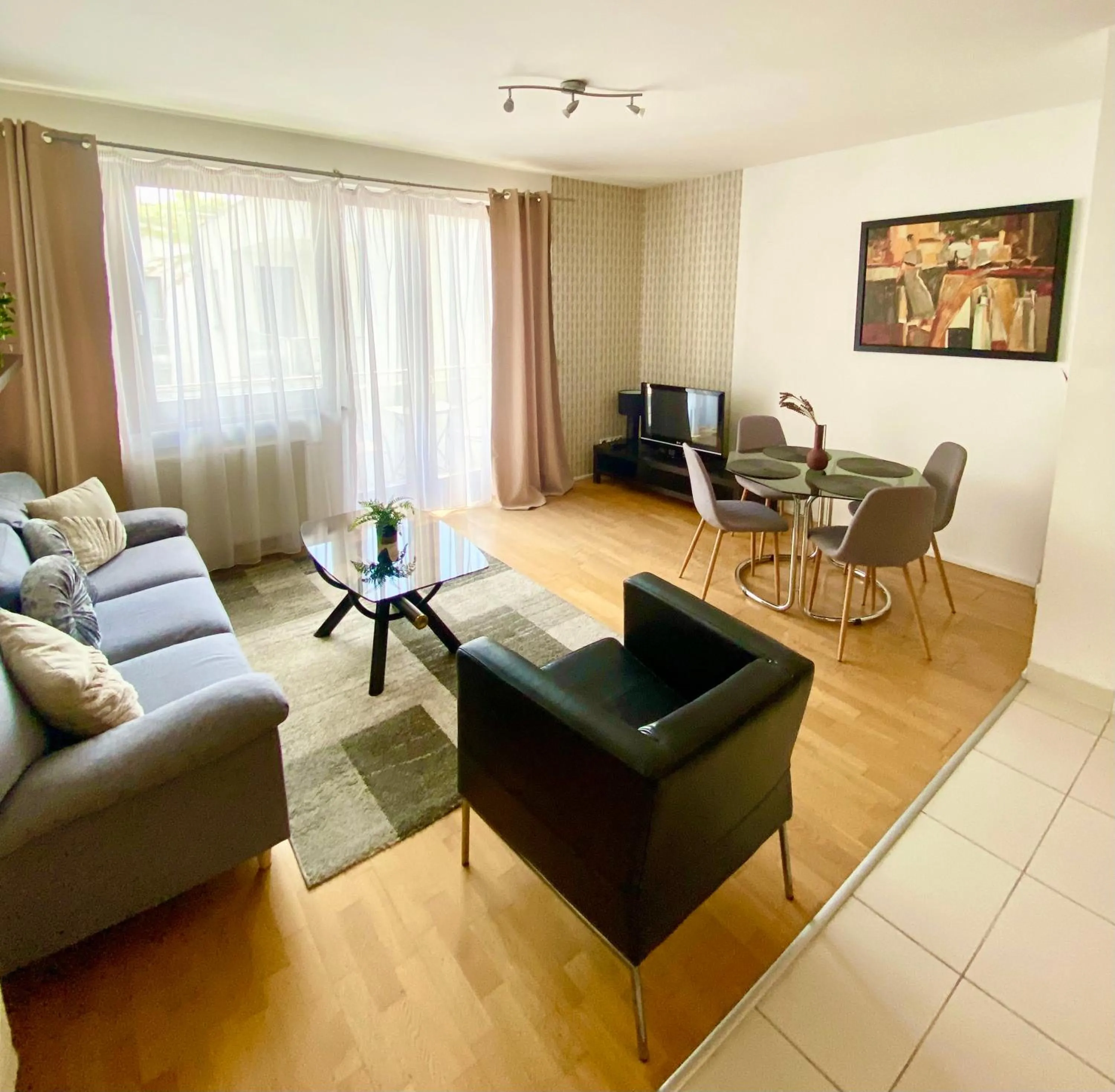 Quality Point Apartments 0-24 reception