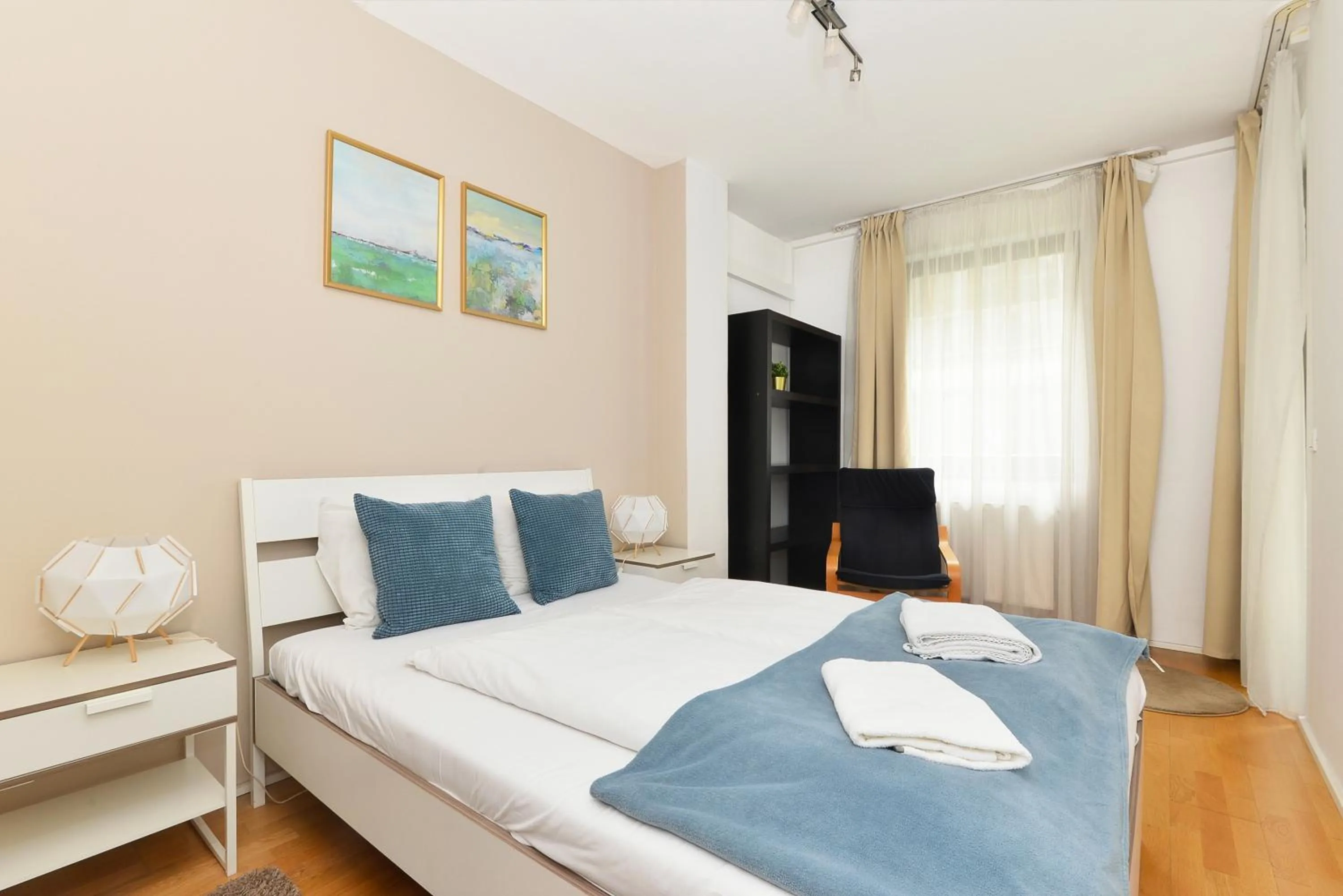 Bed in Quality Point Apartments 0-24 reception