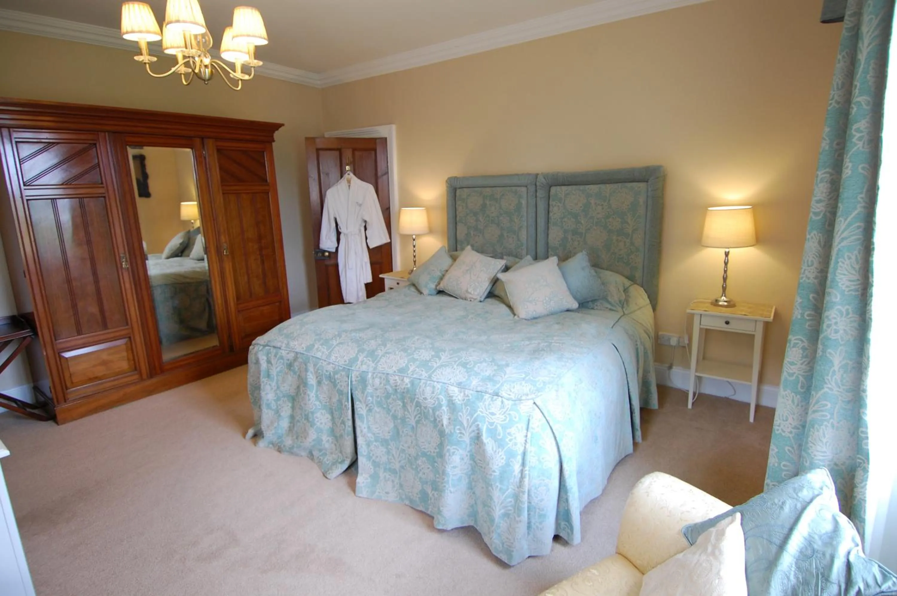 Shower, Bed in Riding Farm