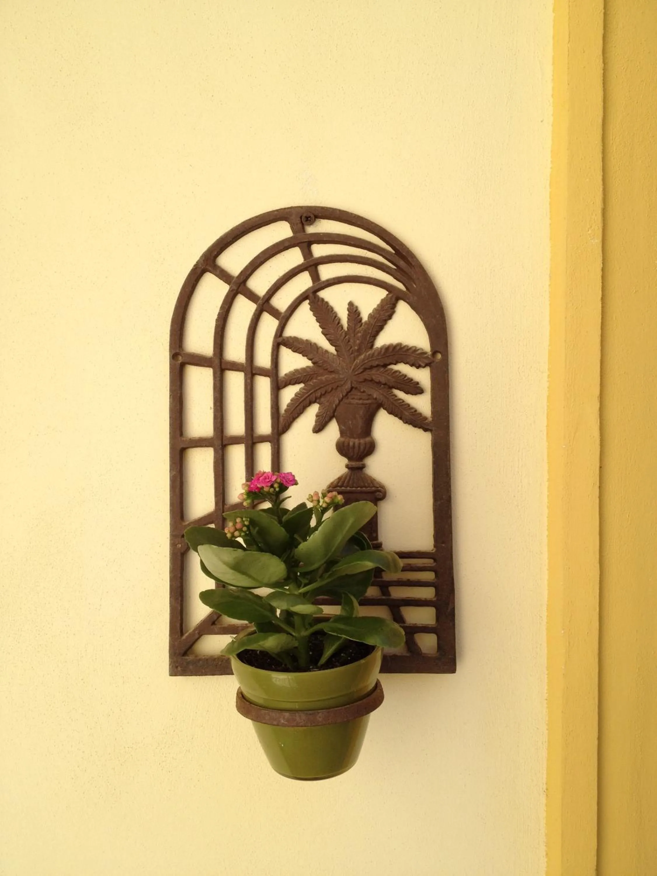 Decorative detail in B&B Case a San Matteo