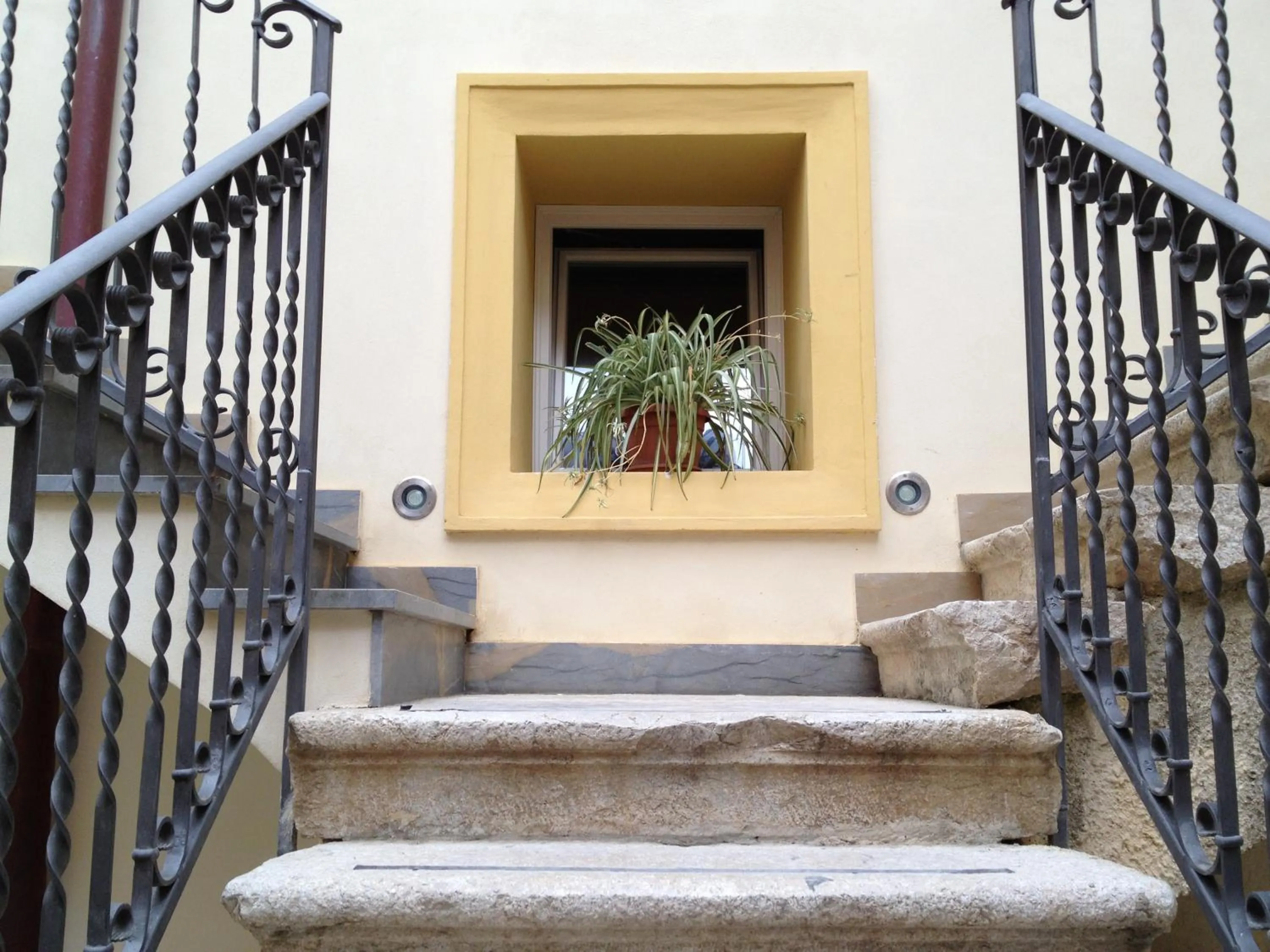 Facade/entrance in B&B Case a San Matteo