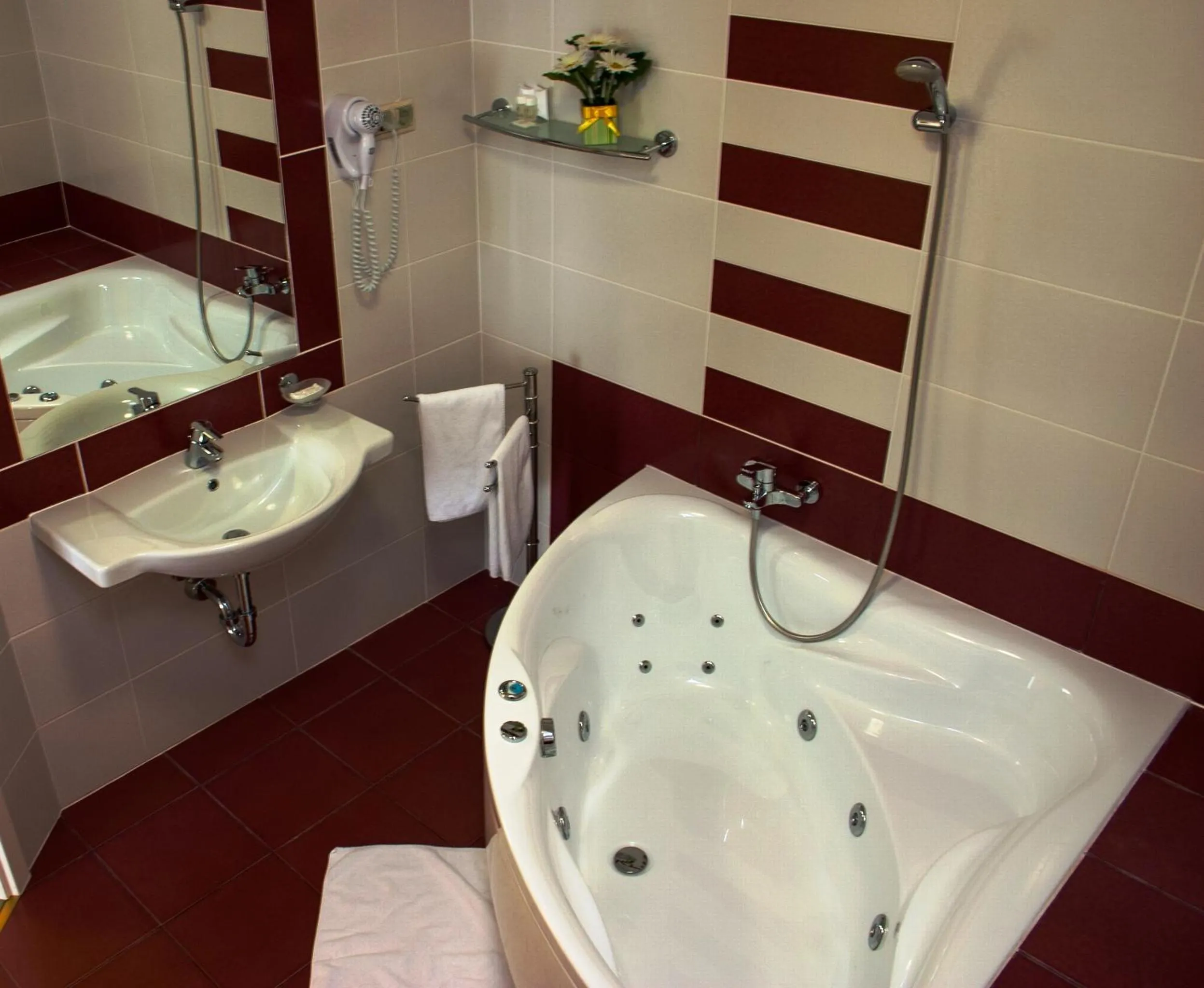 Bathroom in Calimbra Wellness Hotel Superior
