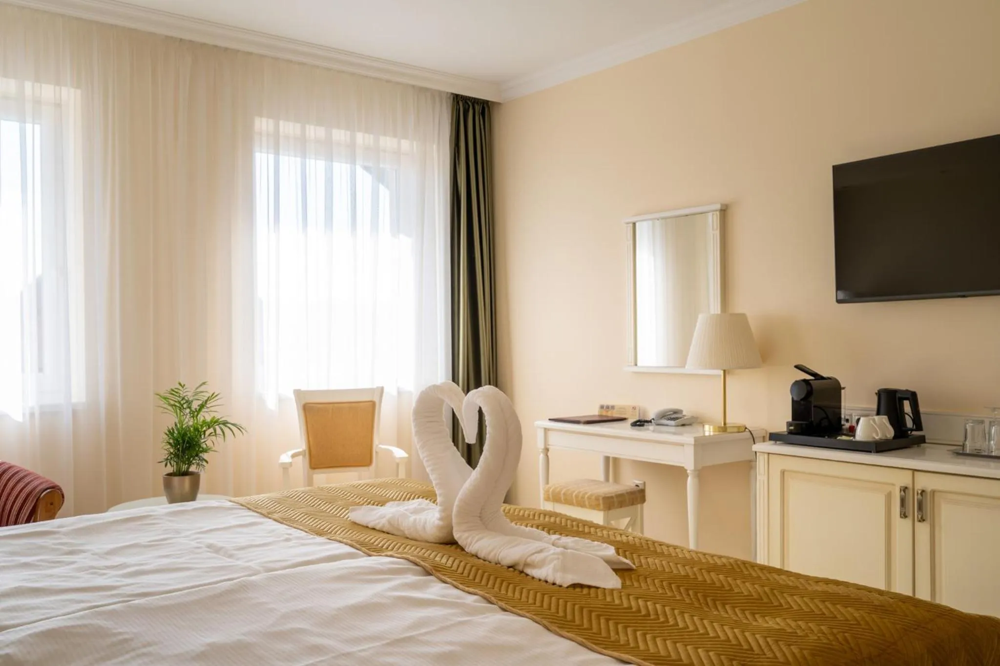 Bed in Calimbra Wellness Hotel Superior