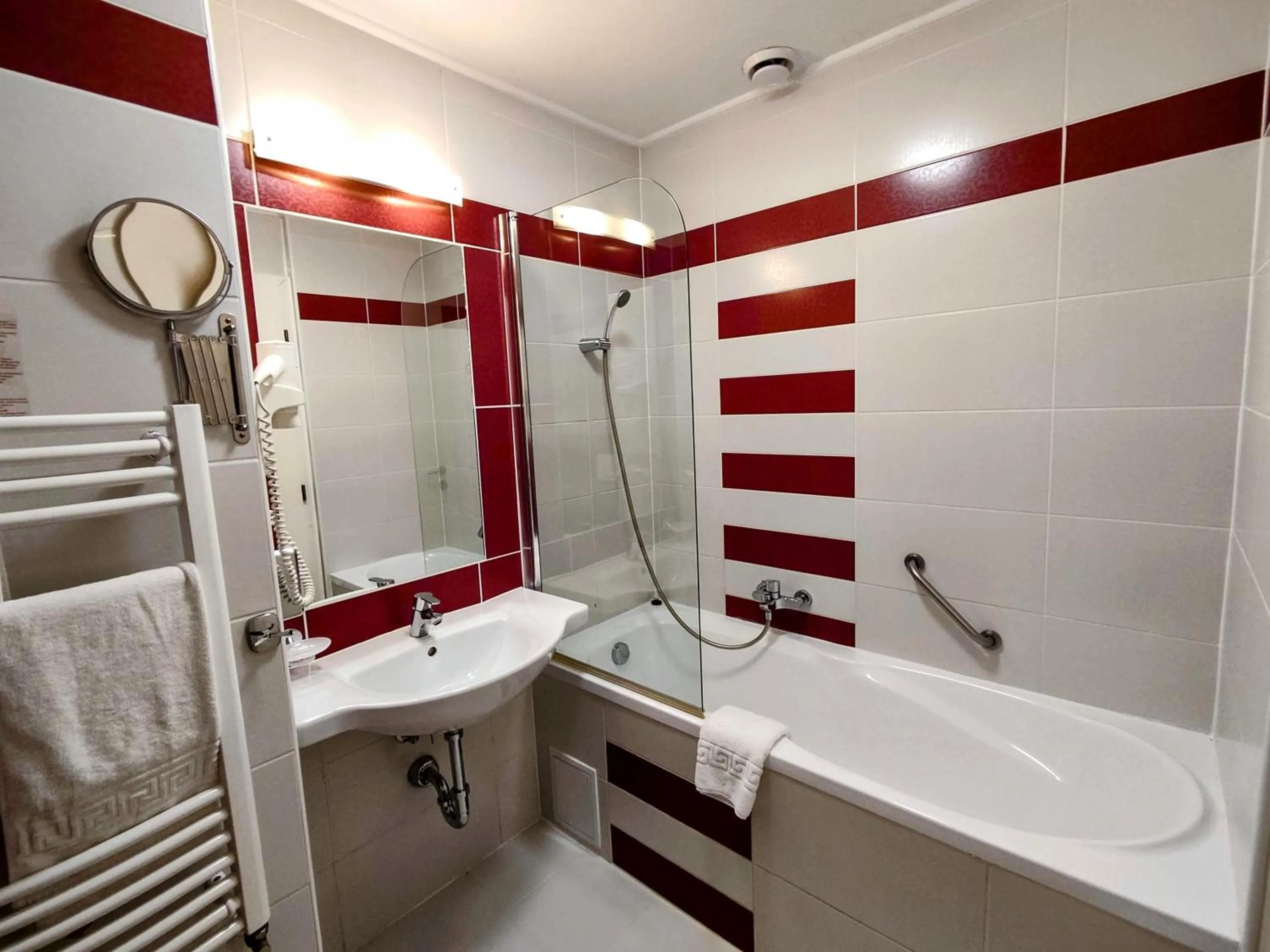 Bathroom in Calimbra Wellness Hotel Superior